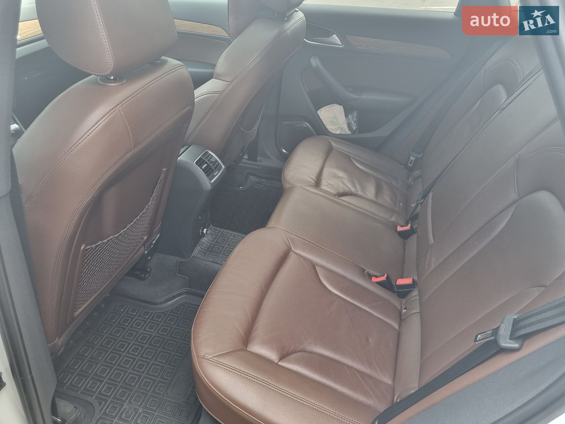 Audi Q3 2014 VIN WA1GFCFS7FR004892 фото оголошення 11 з 25