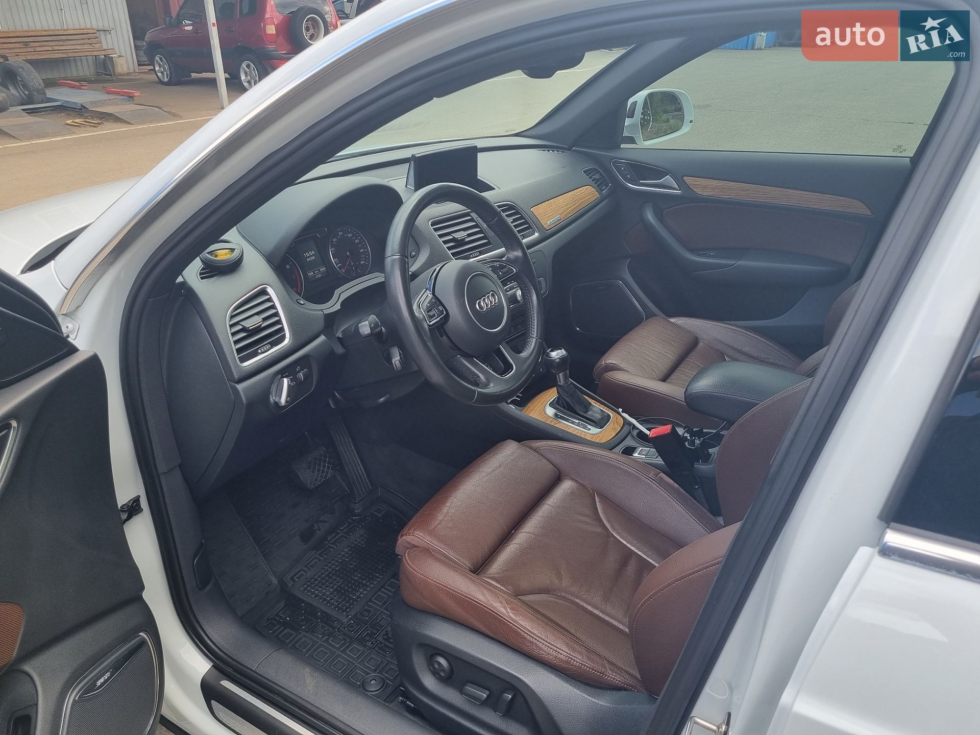 Audi Q3 2014 VIN WA1GFCFS7FR004892 фото оголошення 14 з 25