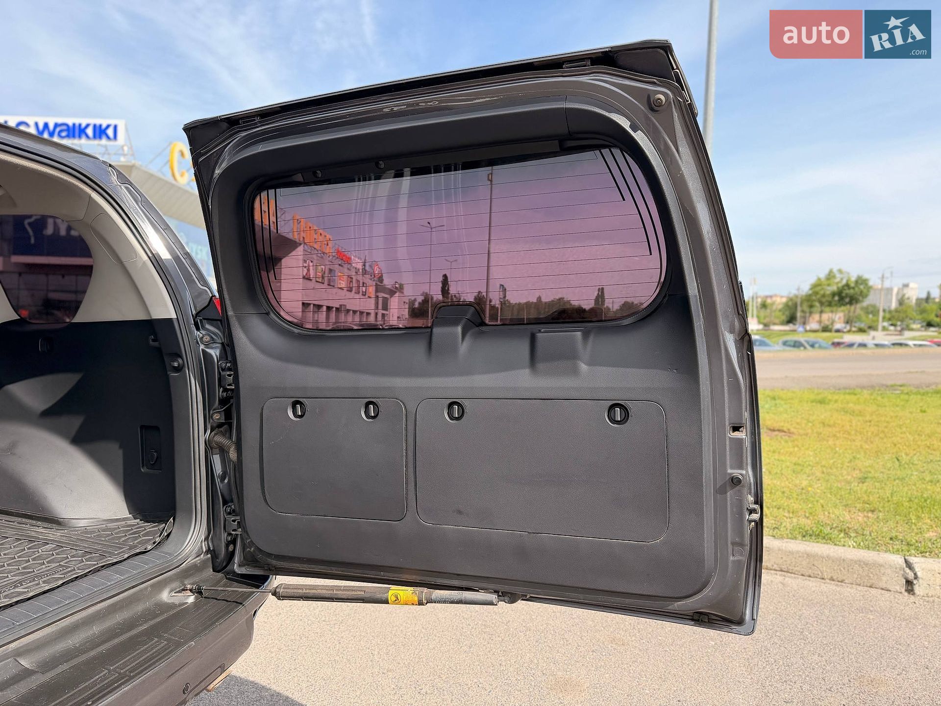 Toyota Land Cruiser Prado 2016 VIN JTEBR3FJ80K022568 фото оголошення 33 з 71