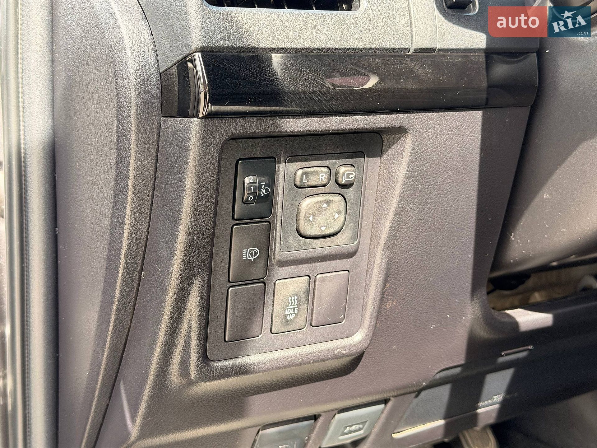 Toyota Land Cruiser Prado 2016 VIN JTEBR3FJ80K022568 фото оголошення 42 з 71