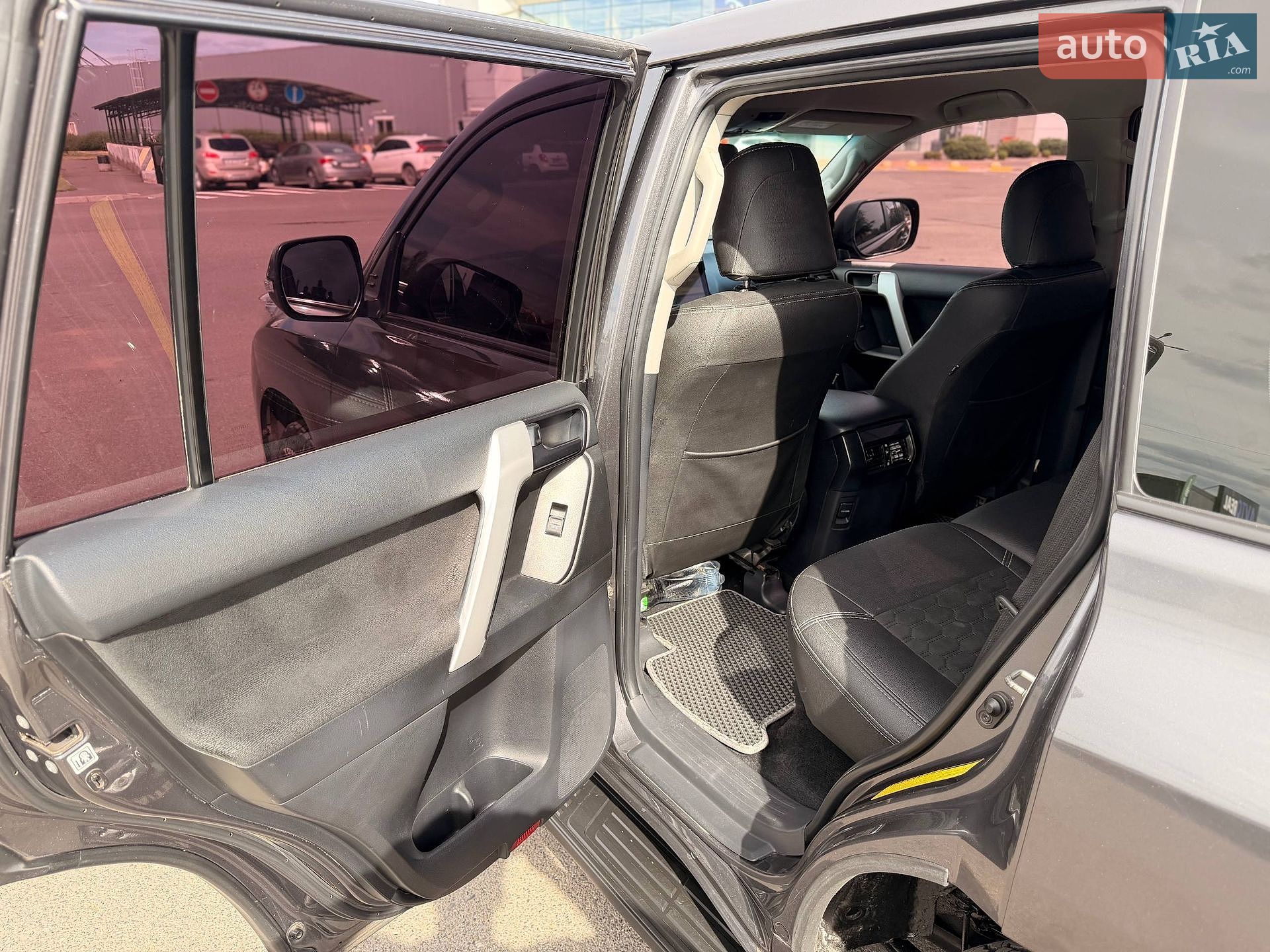 Toyota Land Cruiser Prado 2016 VIN JTEBR3FJ80K022568 фото оголошення 46 з 71