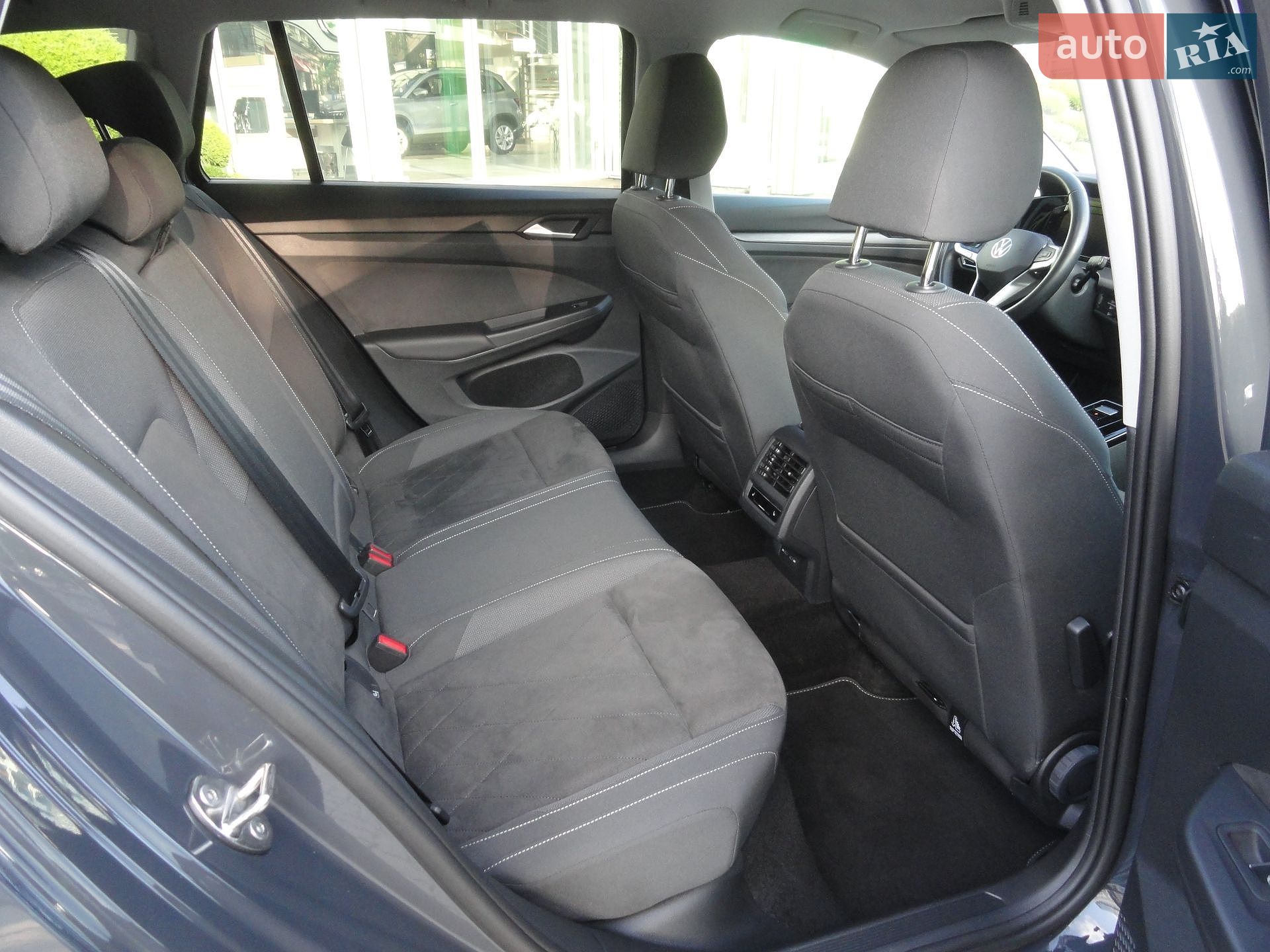 Volkswagen Golf 2023 VIN WVWZZZCD2PW537752 фото оголошення 24 з 62