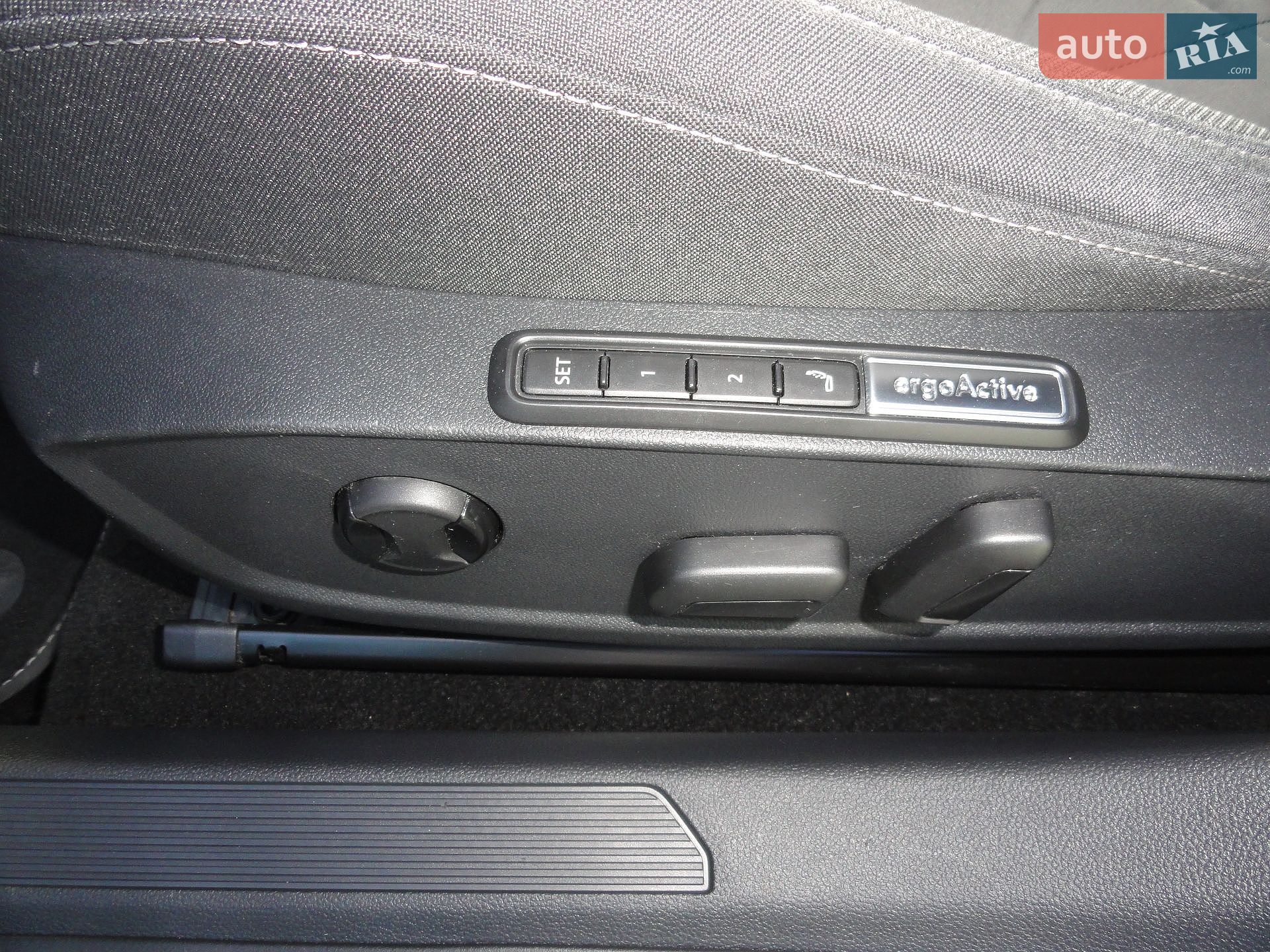 Volkswagen Golf 2023 VIN WVWZZZCD2PW537752 фото оголошення 33 з 62