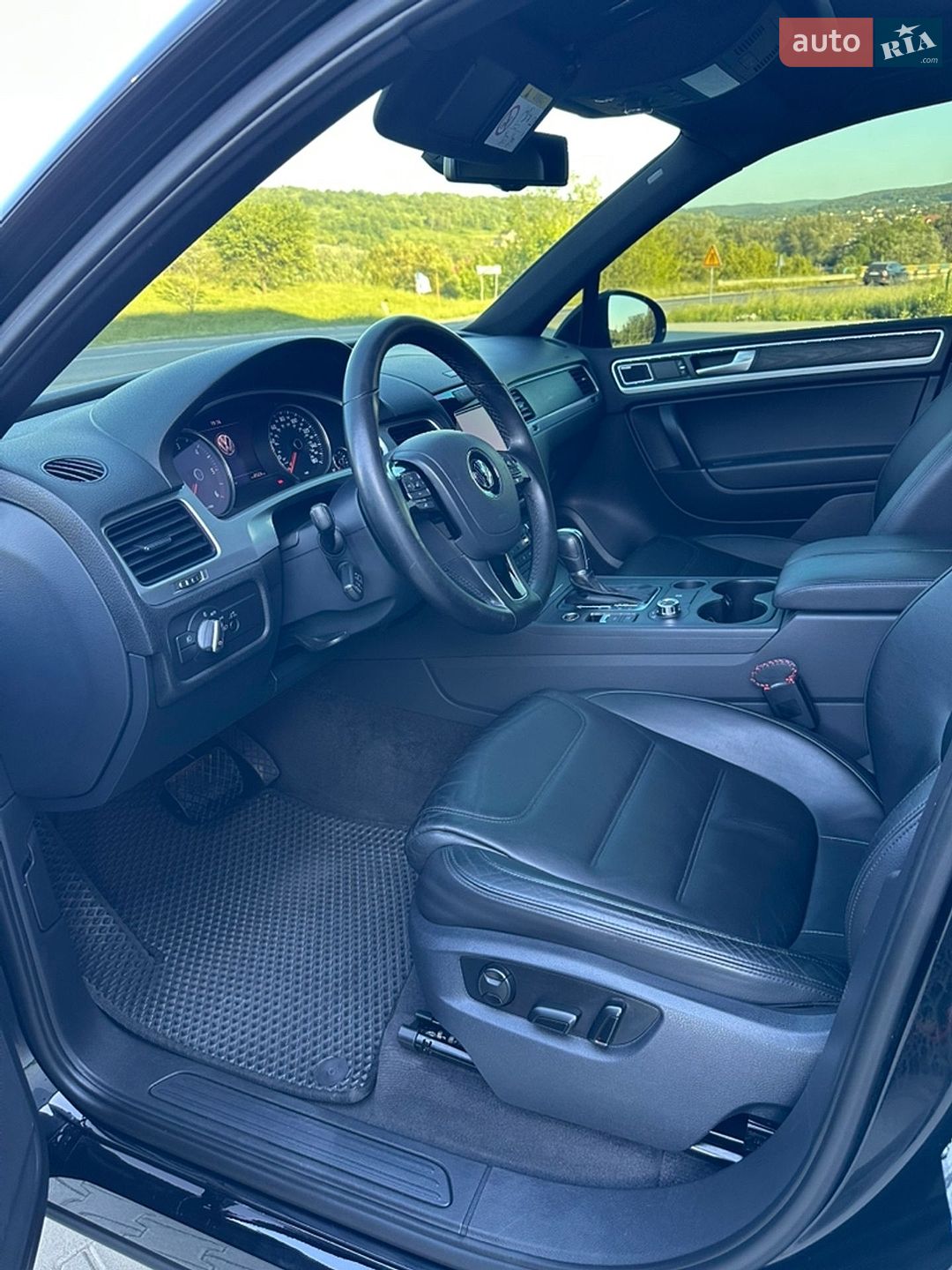 Volkswagen Touareg 2011 VIN WVGFK9BP4BD006278 фото оголошення 9 з 34