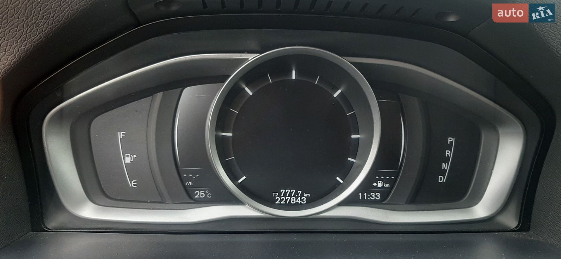 Volvo V60Cc 2017 VIN YV1FZARCDJ2050427 фото оголошення 50 з 52