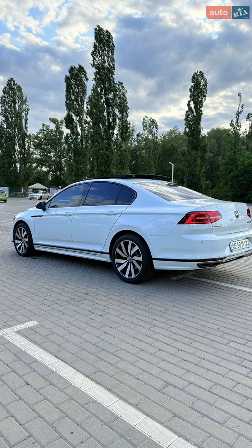 Volkswagen Passat 2016 VIN WVWZZZ3CZGE210488 фото оголошення 6 з 16