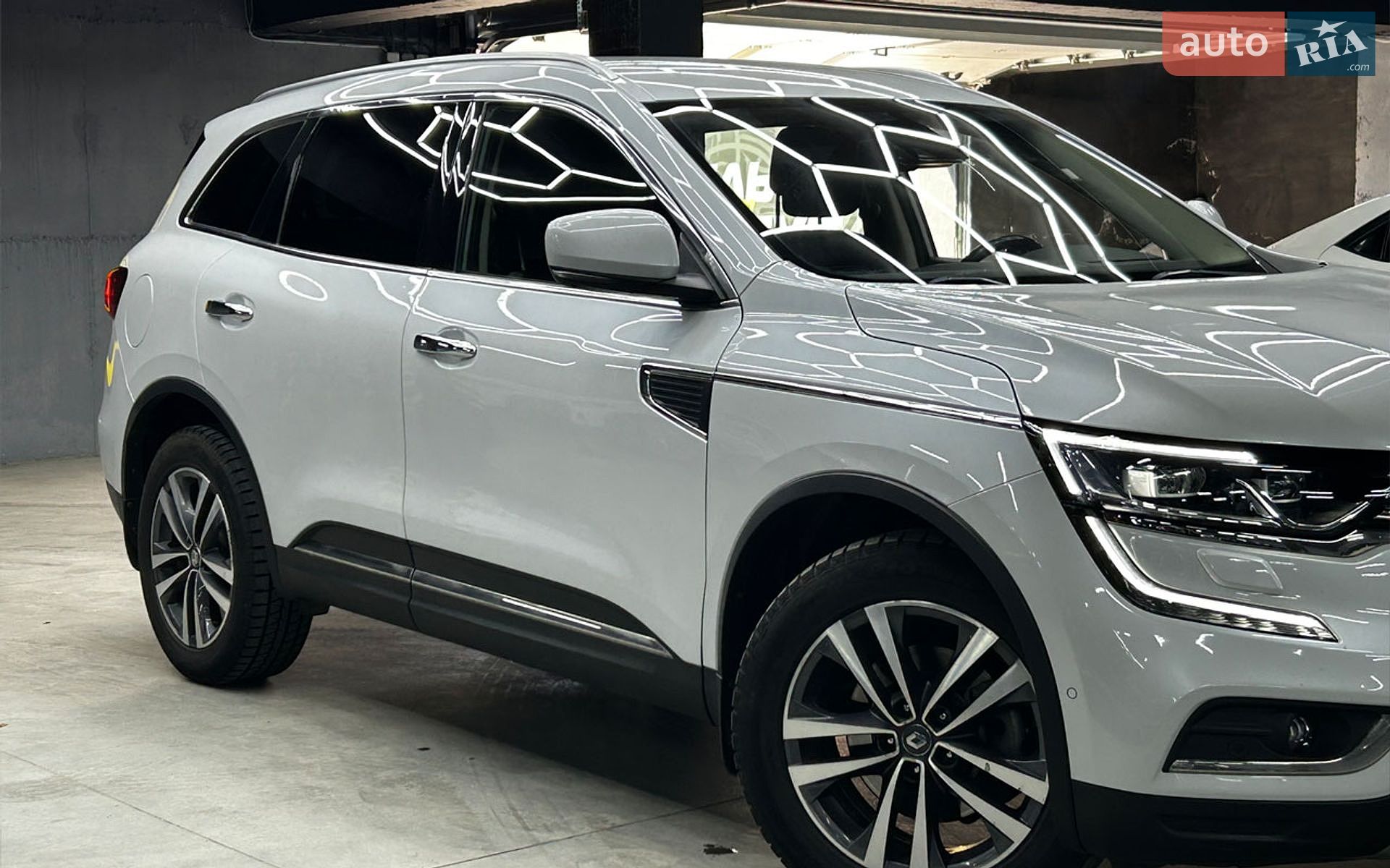 Renault Koleos 2018 VIN VF1RZG00660297997 фото оголошення 2 з 21