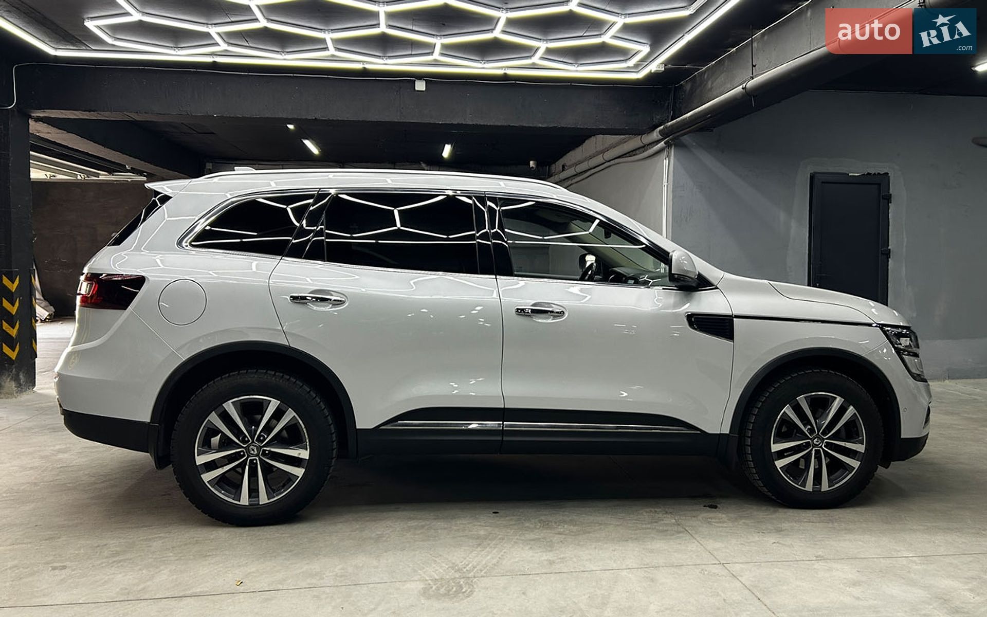 Renault Koleos 2018 VIN VF1RZG00660297997 фото оголошення 10 з 21