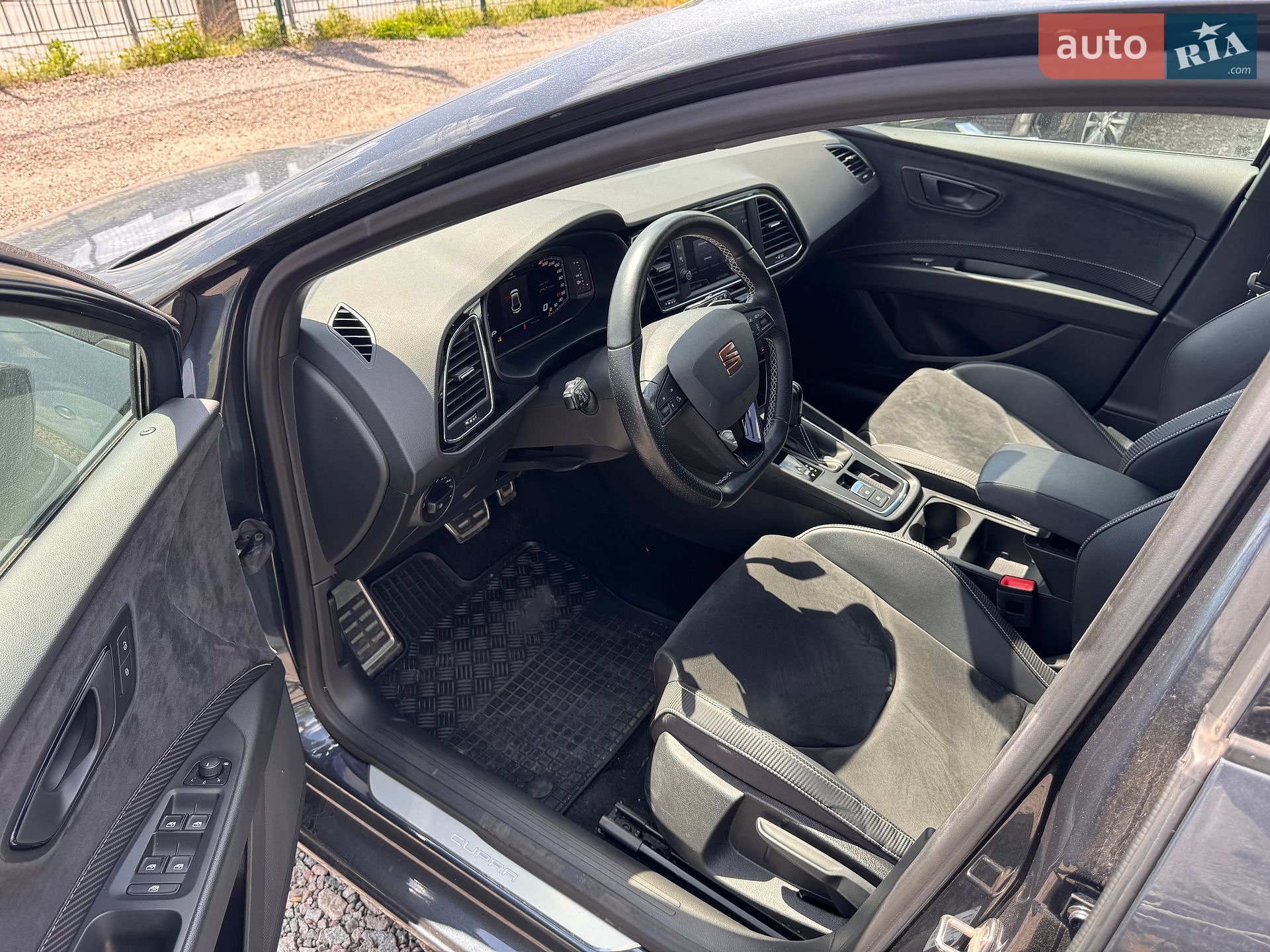 SEAT Leon 2019 VIN VSSZZZ5FZLR004674 фото оголошення 9 з 26
