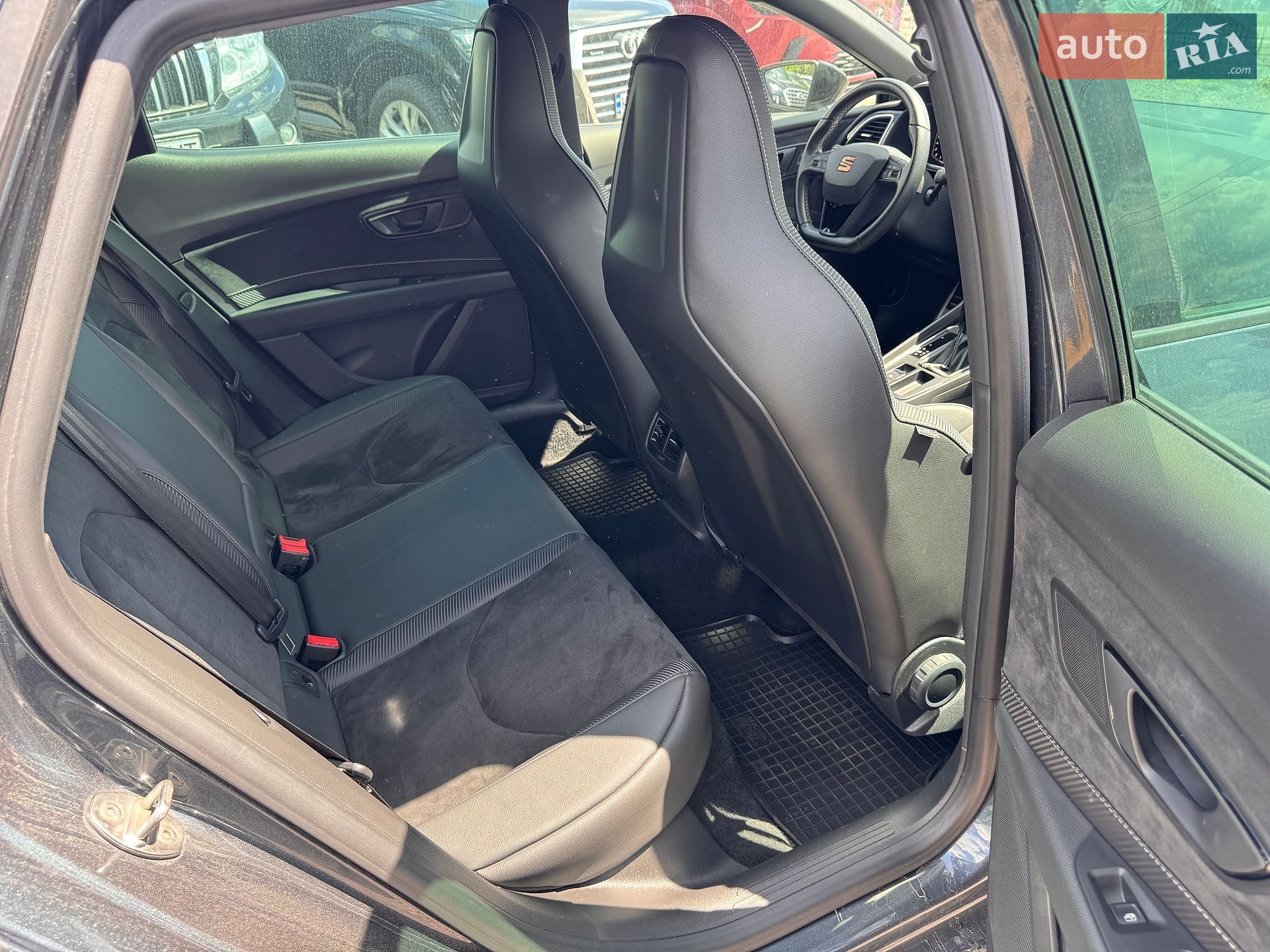 SEAT Leon 2019 VIN VSSZZZ5FZLR004674 фото оголошення 11 з 26
