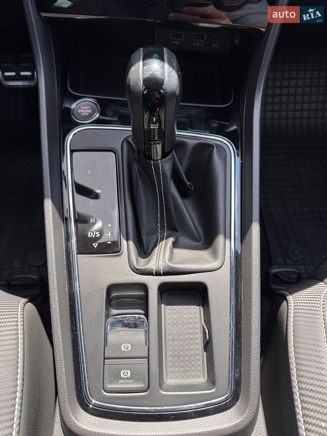 SEAT Leon 2019 VIN VSSZZZ5FZLR004674 фото оголошення 18 з 26