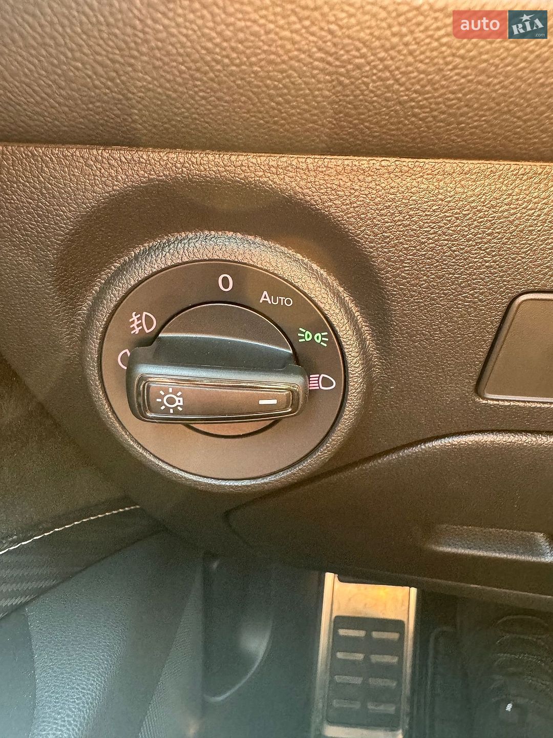 SEAT Leon 2019 VIN VSSZZZ5FZLR004674 фото оголошення 23 з 26