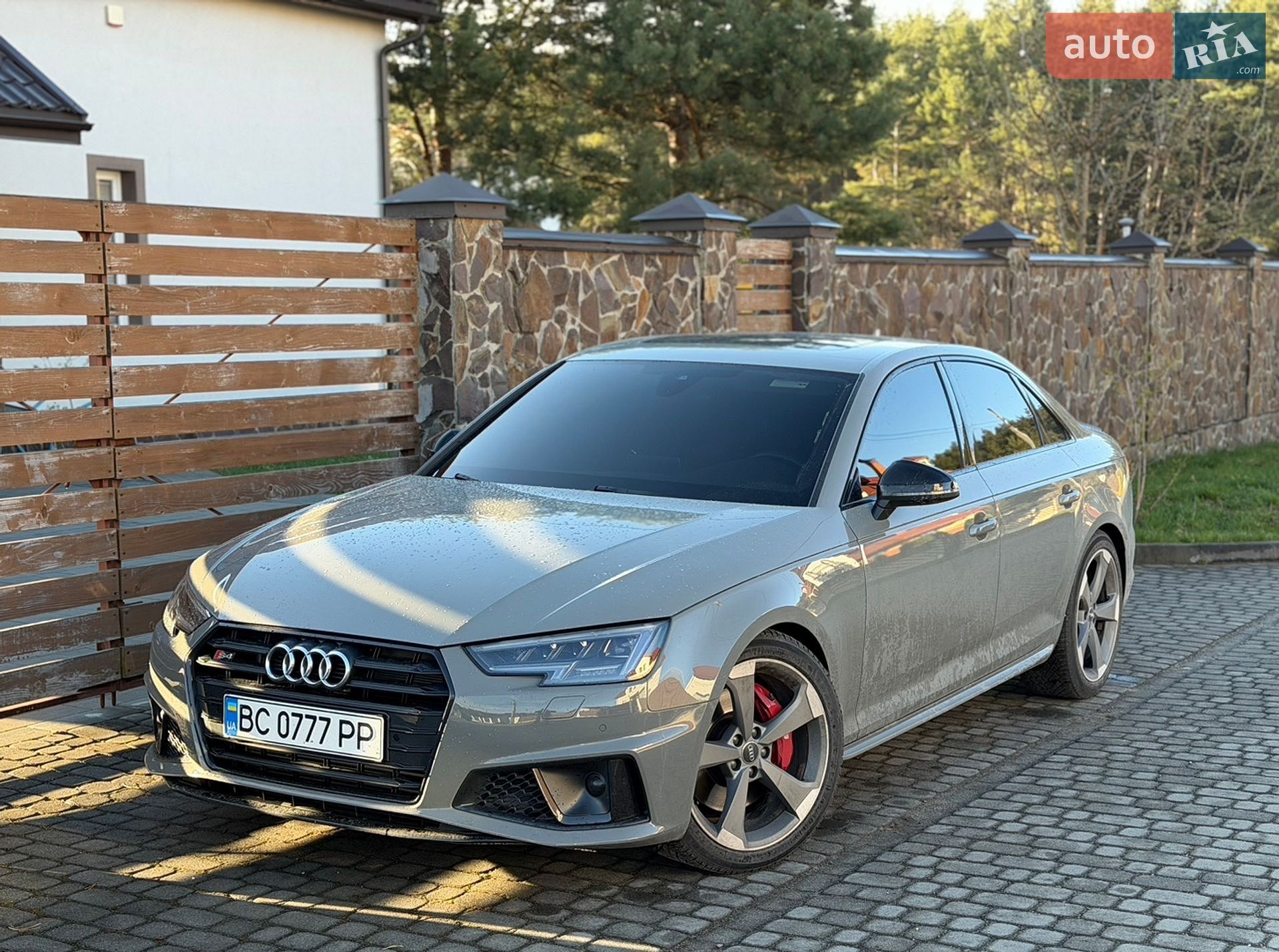 Audi S4 2019 VIN WAUB4AF43KA078568 фото оголошення 2 з 23
