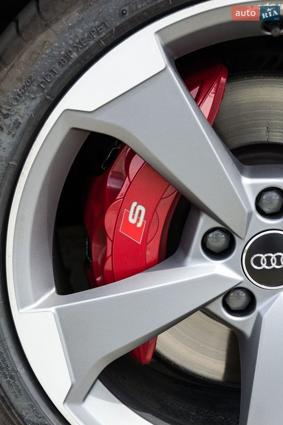 Audi S4 2019 VIN WAUB4AF43KA078568 фото оголошення 9 з 23