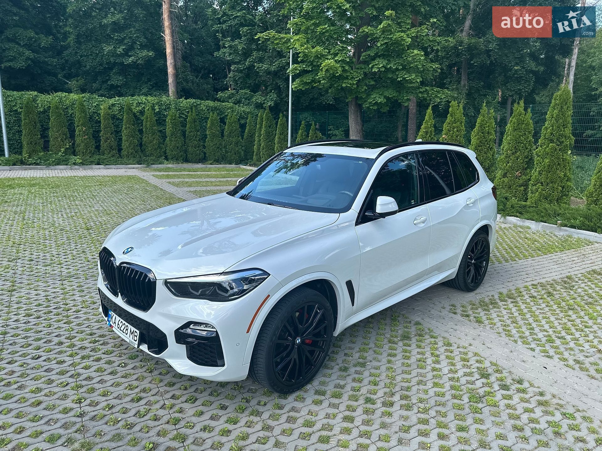 BMW X5 2020 VIN 5UXCR4C04M9F03006 фото оголошення 3 з 40