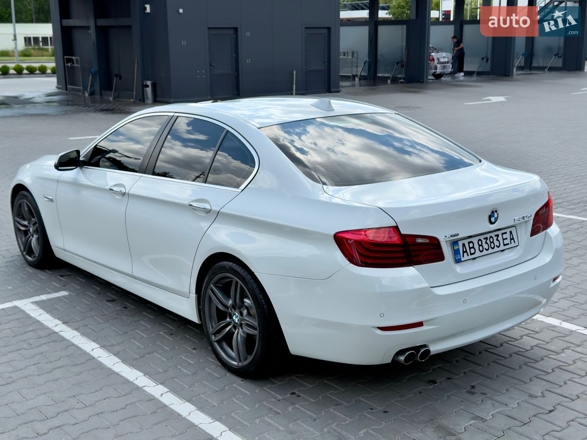 BMW 5 Series 2013 VIN WBA5D31080D574197 фото оголошення 11 з 48