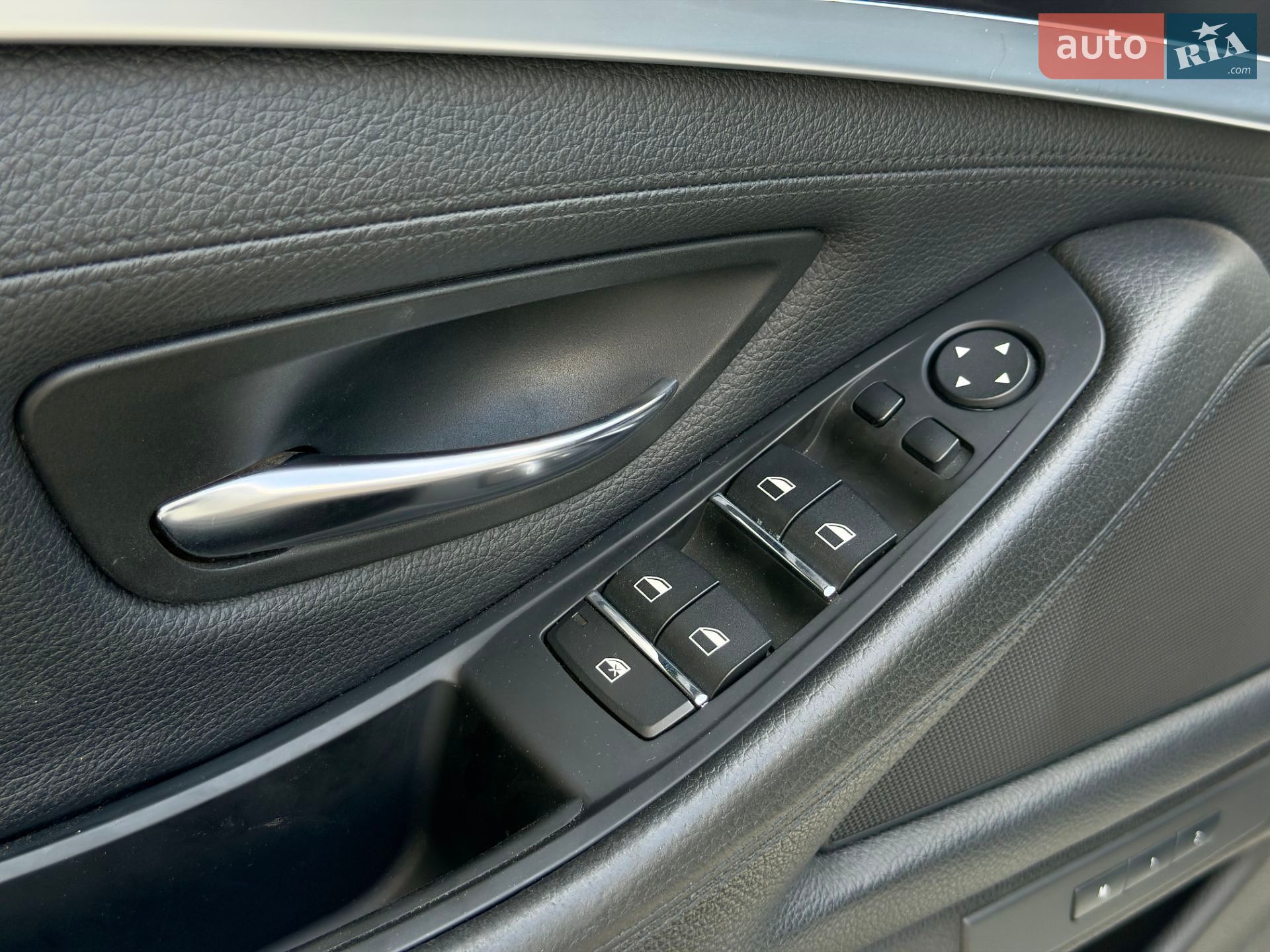 BMW 5 Series 2013 VIN WBA5D31080D574197 фото оголошення 24 з 48