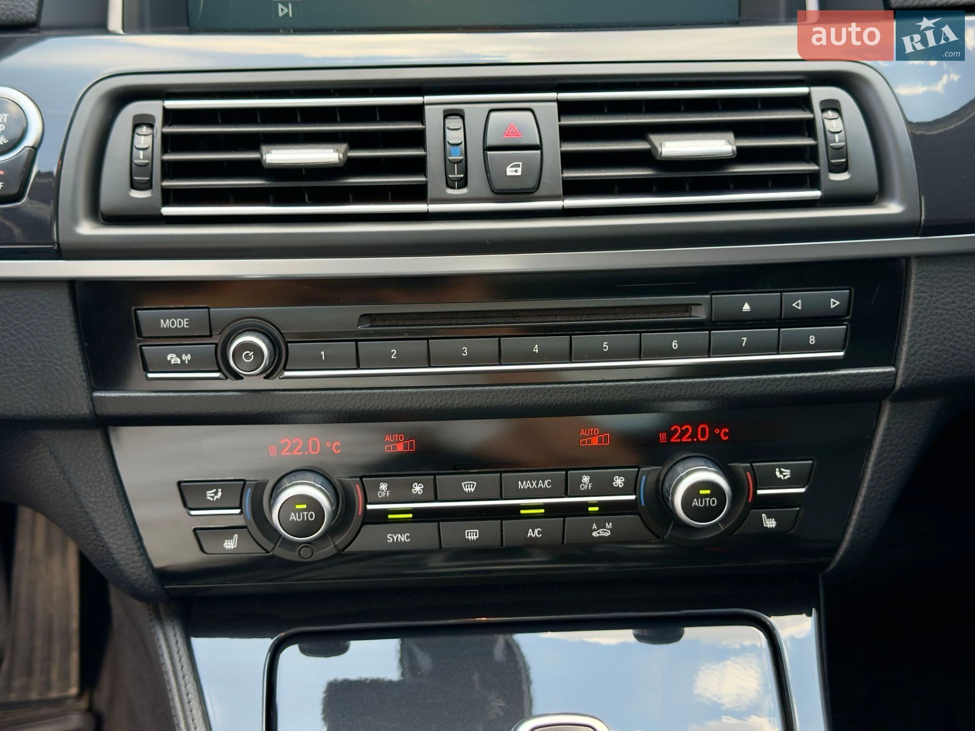 BMW 5 Series 2013 VIN WBA5D31080D574197 фото оголошення 32 з 48