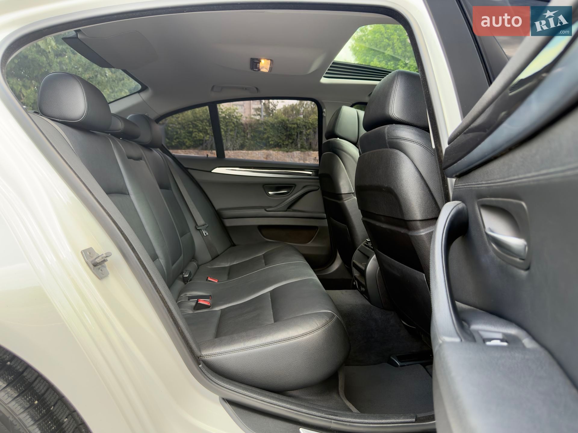 BMW 5 Series 2013 VIN WBA5D31080D574197 фото оголошення 41 з 48