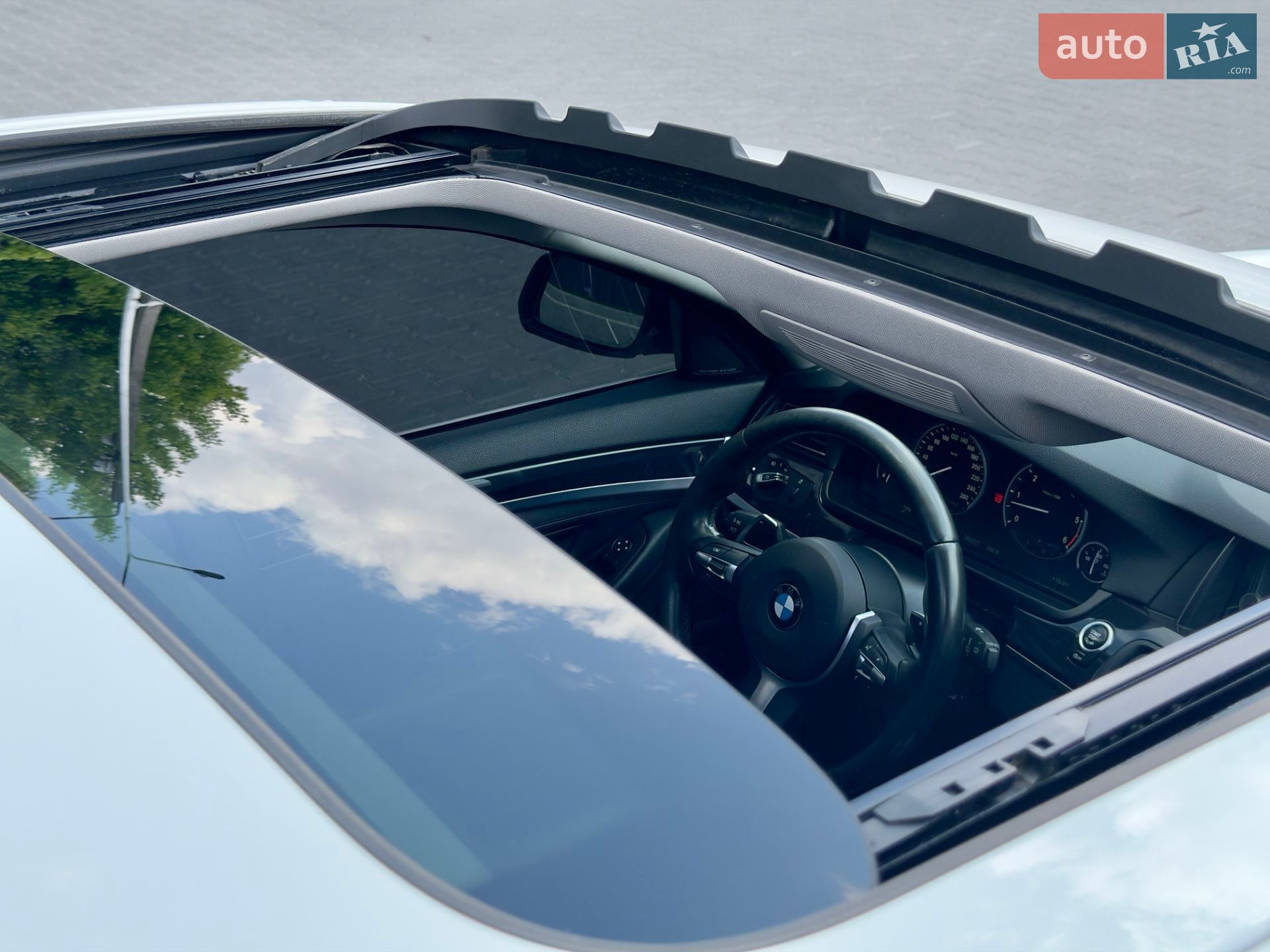 BMW 5 Series 2013 VIN WBA5D31080D574197 фото оголошення 45 з 48
