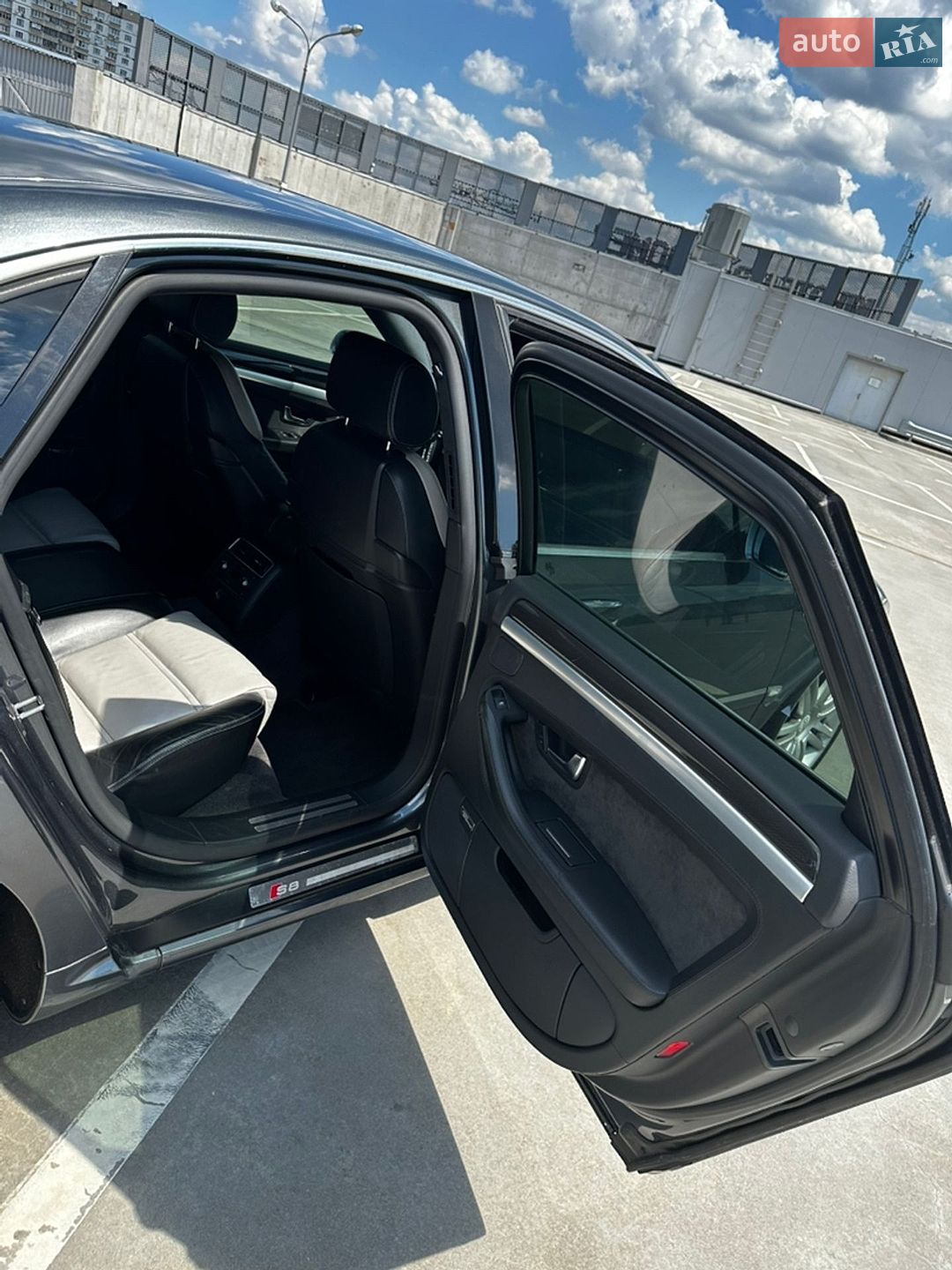 Audi S8 2007 VIN WAUZZZ4E77N026113 фото оголошення 8 з 20