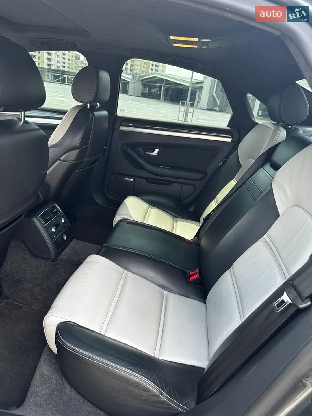 Audi S8 2007 VIN WAUZZZ4E77N026113 фото оголошення 10 з 20