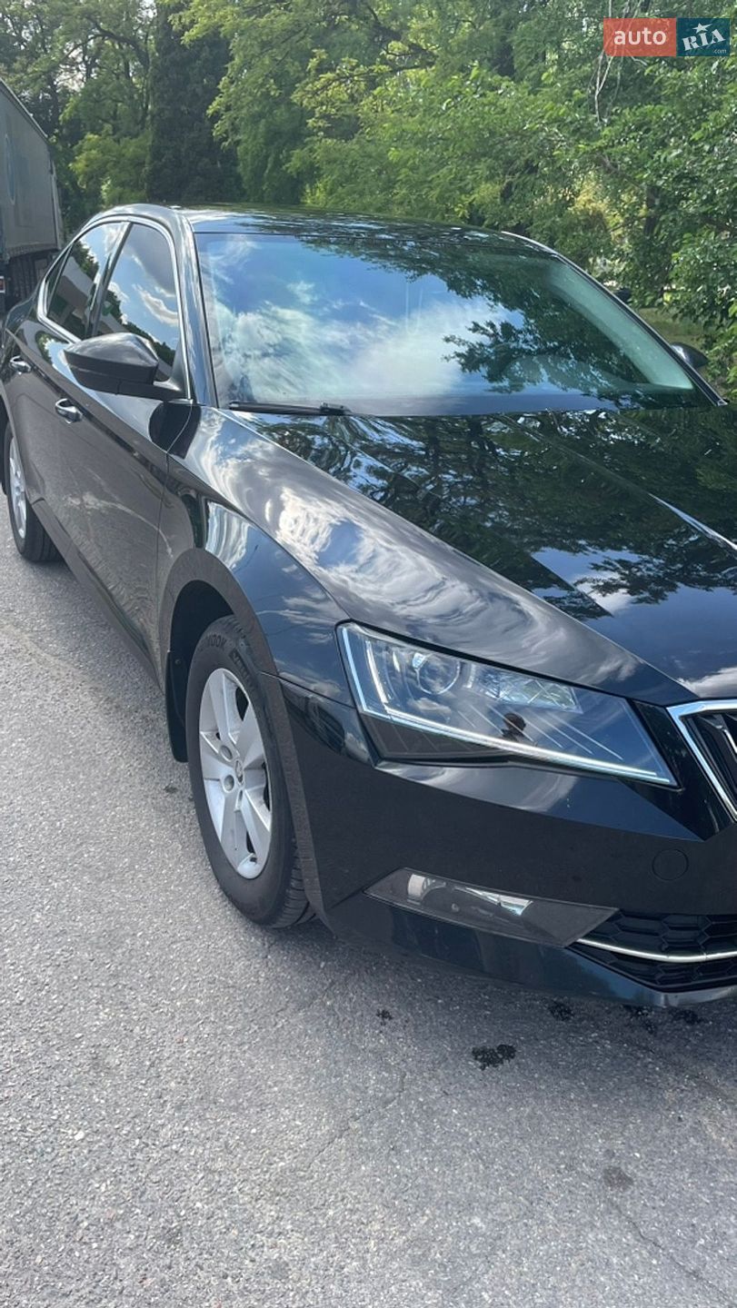 Skoda Superb 2017 VIN TMBAL4NP2JB300010 фото оголошення 27 з 31