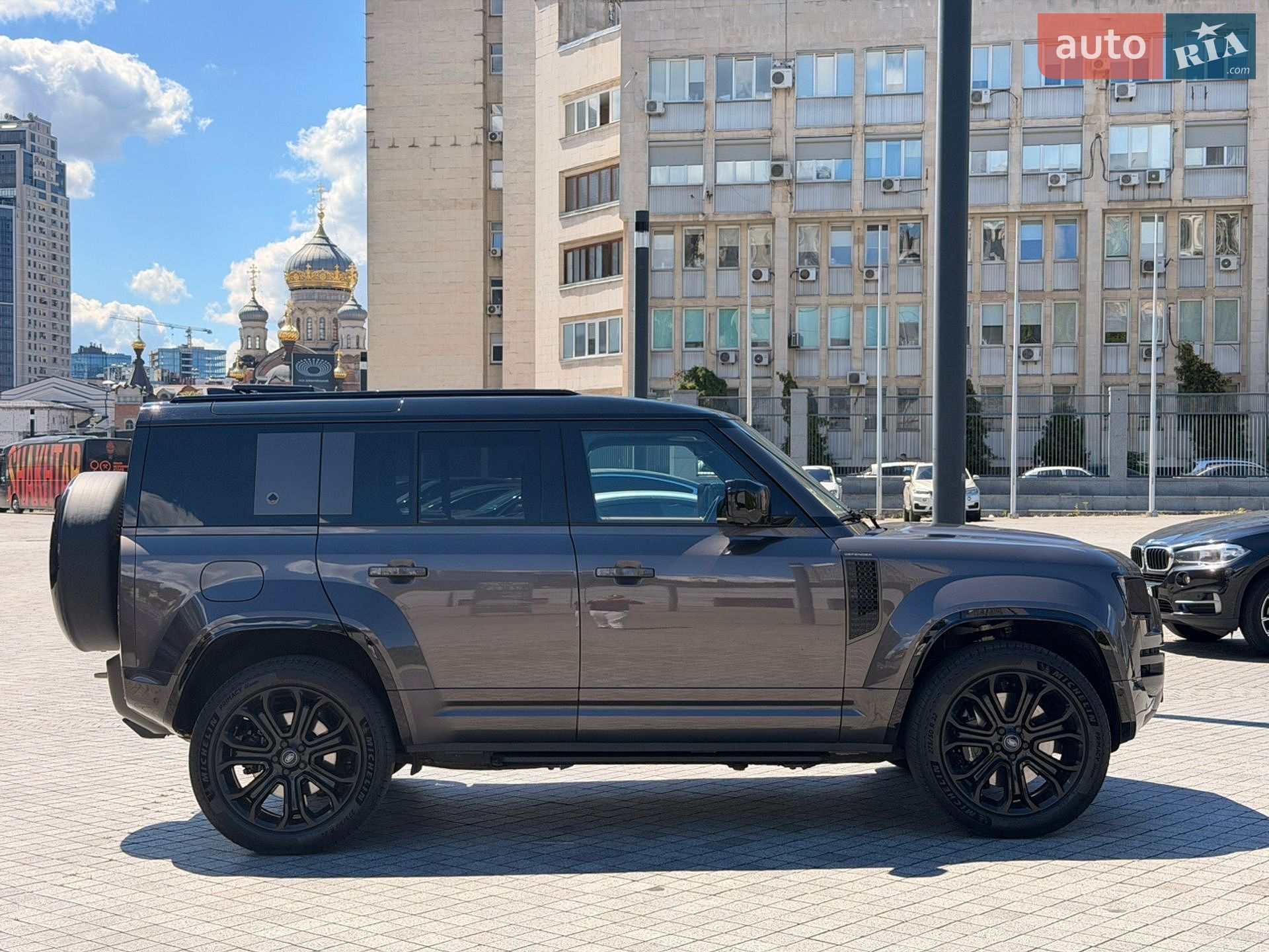 Land Rover Defender 2025 VIN SALEA7B97S2443186 фото оголошення 8 з 39