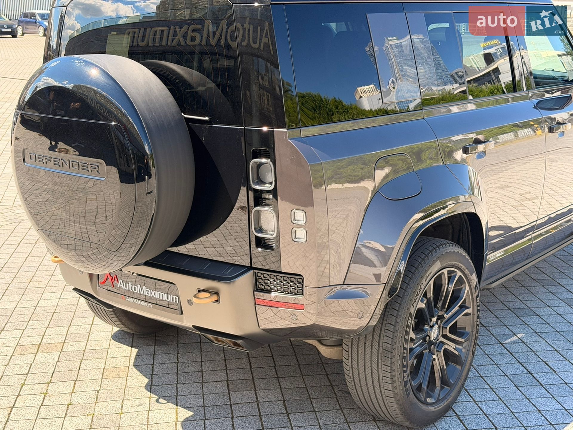 Land Rover Defender 2025 VIN SALEA7B97S2443186 фото оголошення 9 з 39