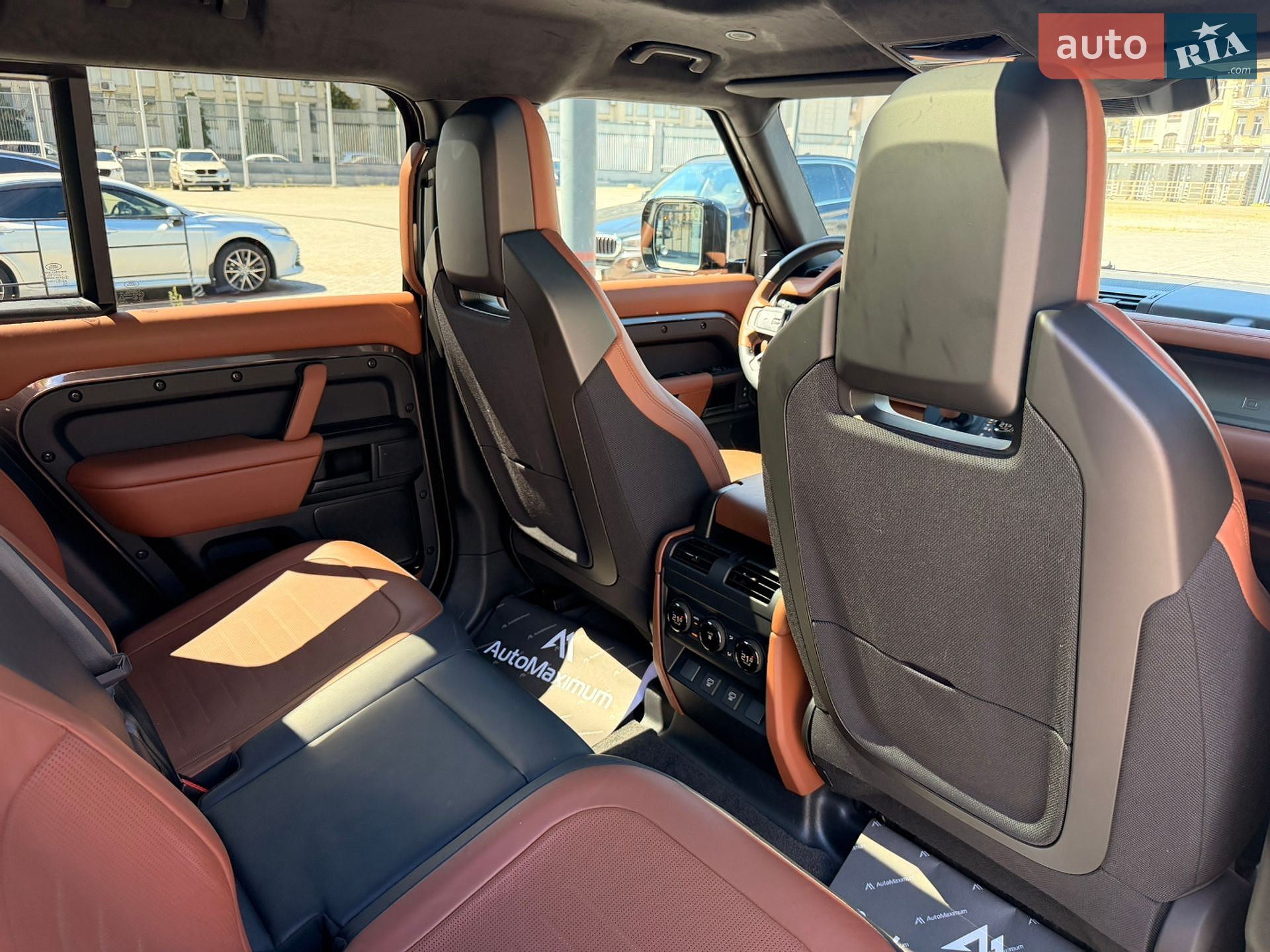 Land Rover Defender 2025 VIN SALEA7B97S2443186 фото оголошення 27 з 39