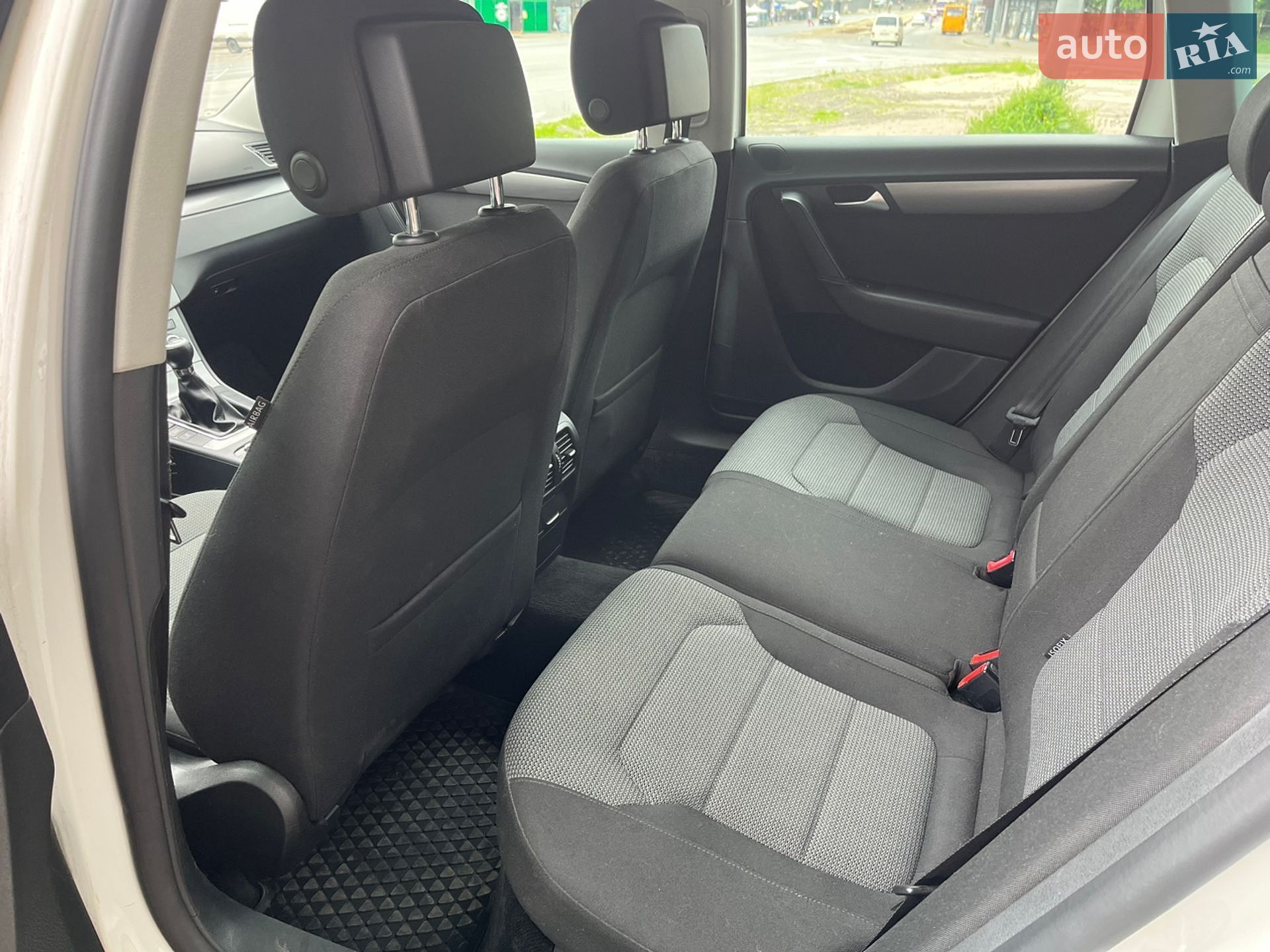 Volkswagen Passat 2012 VIN WVWZZZ3CZCE145841 фото оголошення 5 з 20