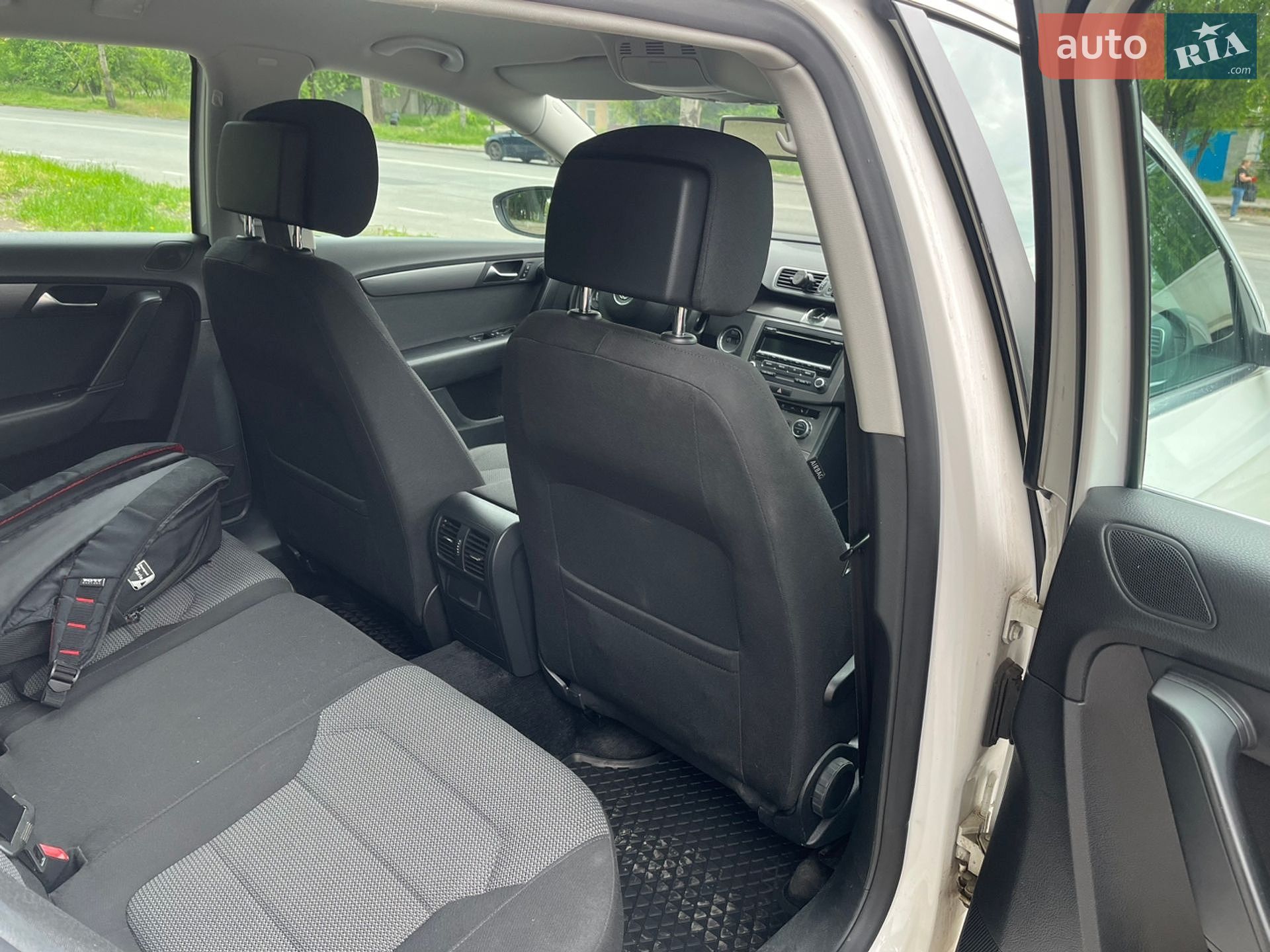 Volkswagen Passat 2012 VIN WVWZZZ3CZCE145841 фото оголошення 10 з 20