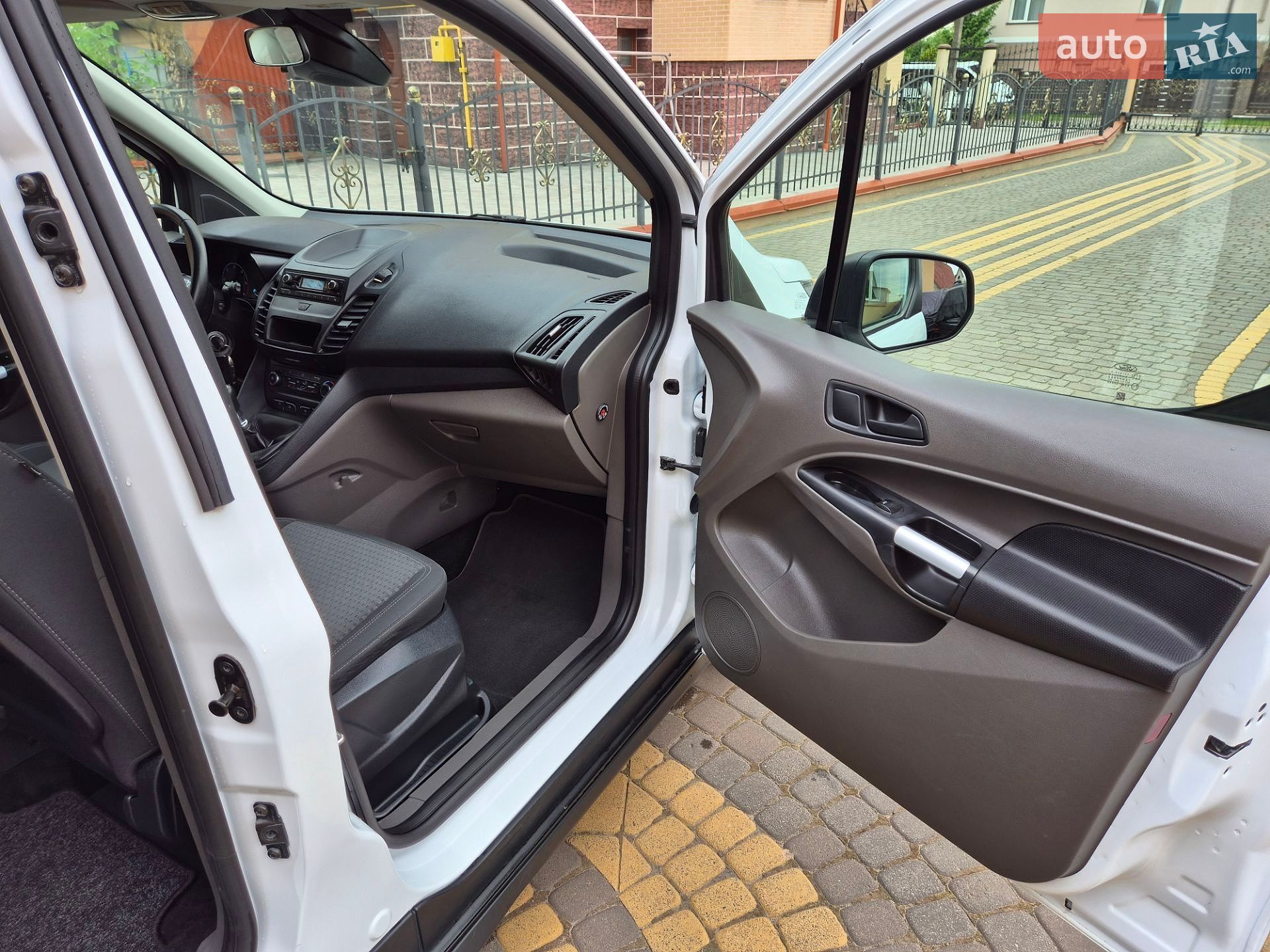 Ford Transit Connect 2020 VIN WF07XXWPG7LR09640 фото оголошення 16 з 38