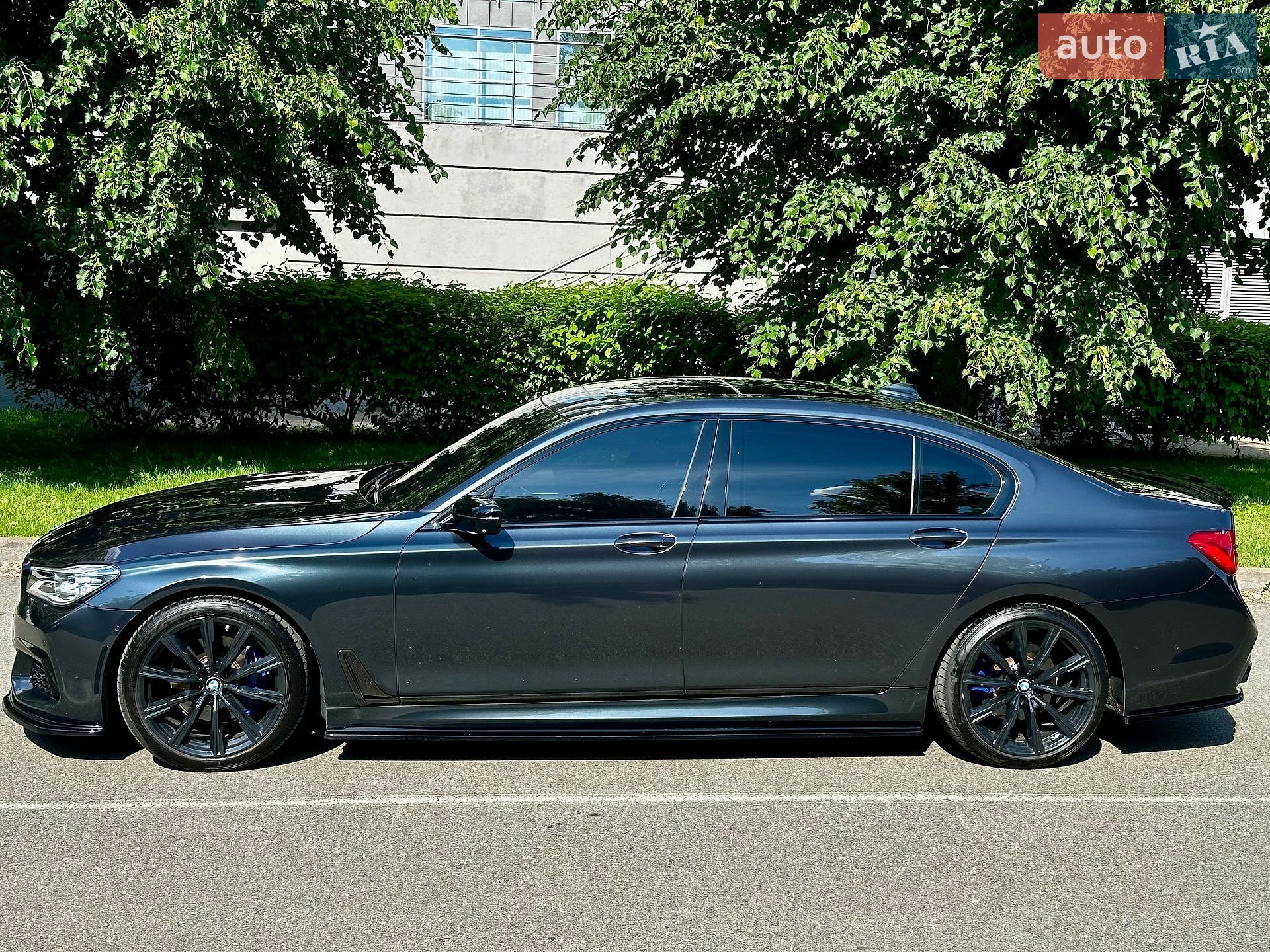 BMW 7 Series 2016 VIN WBA7E2C53GG548284 фото оголошення 4 з 19