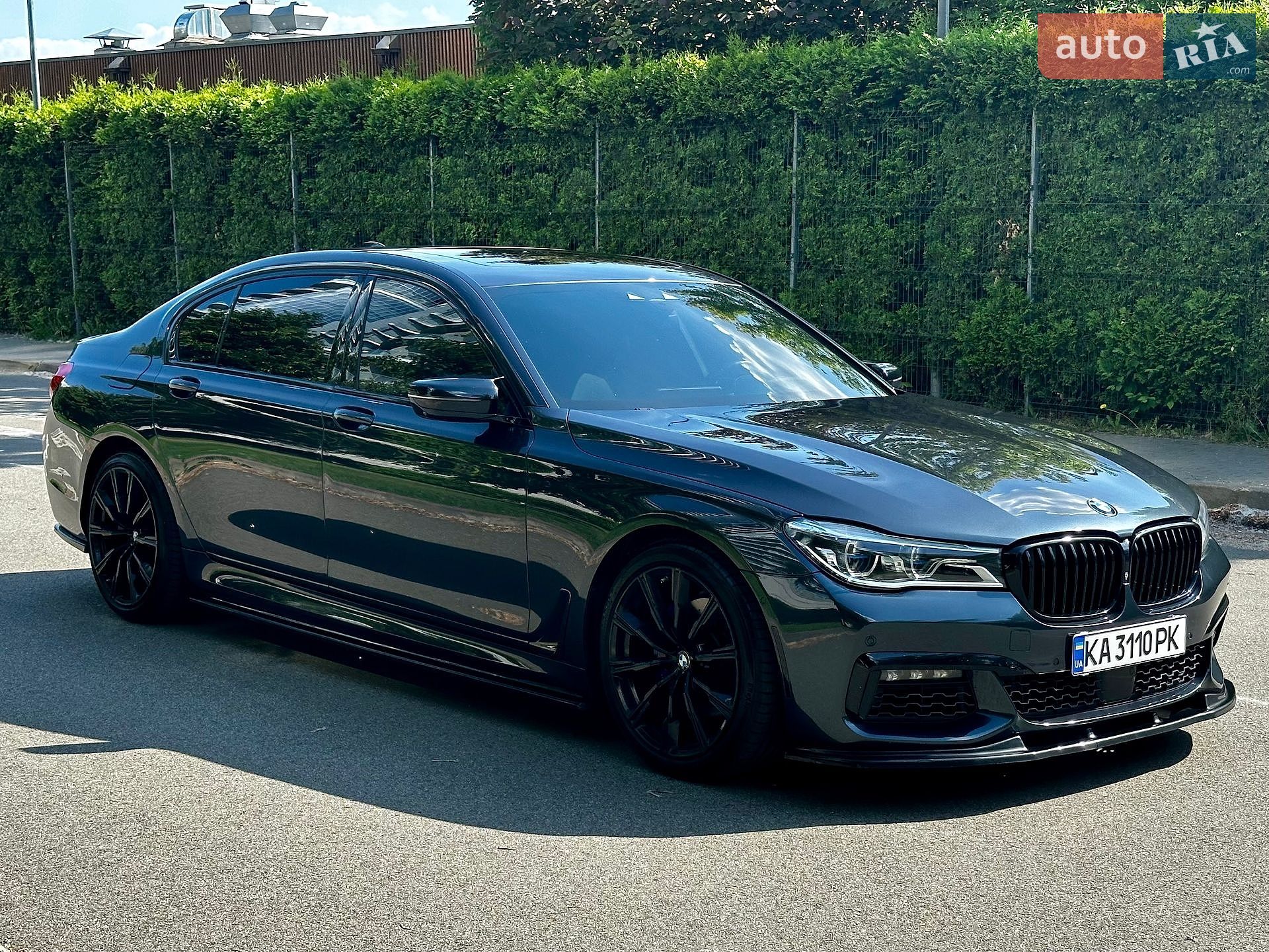 BMW 7 Series 2016 VIN WBA7E2C53GG548284 фото оголошення 2 з 19