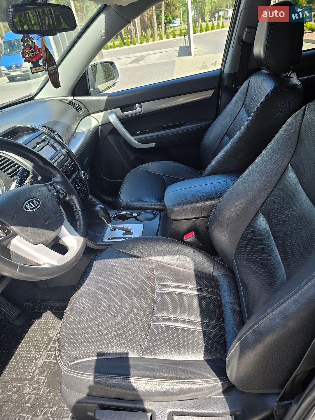 Kia Sorento 2010 VIN KNAKU814BB5141654 фото оголошення 15 з 23