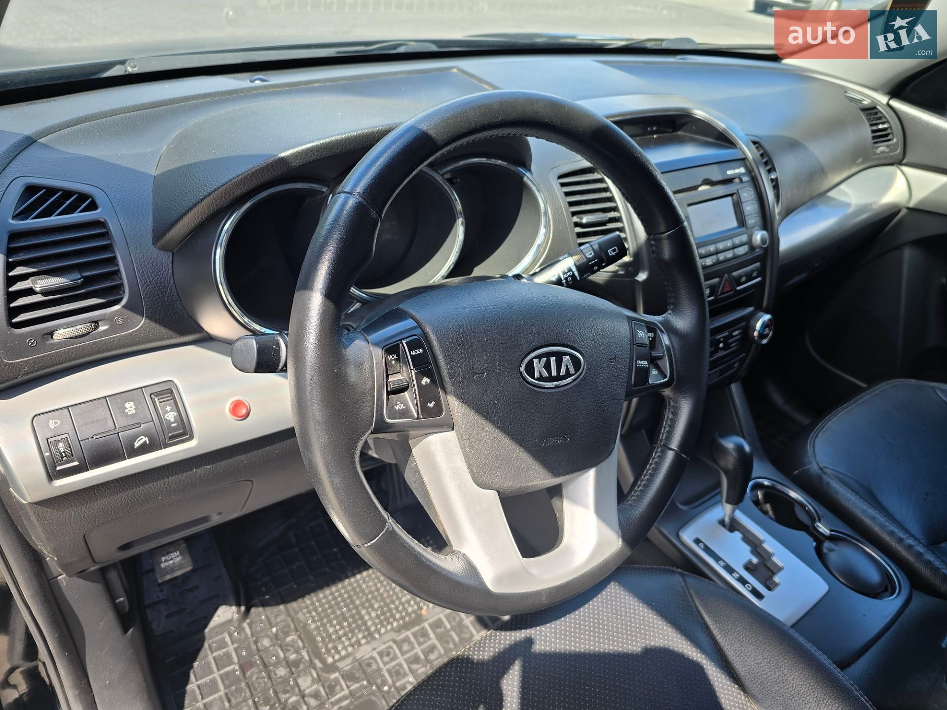 Kia Sorento 2010 VIN KNAKU814BB5141654 фото оголошення 21 з 23