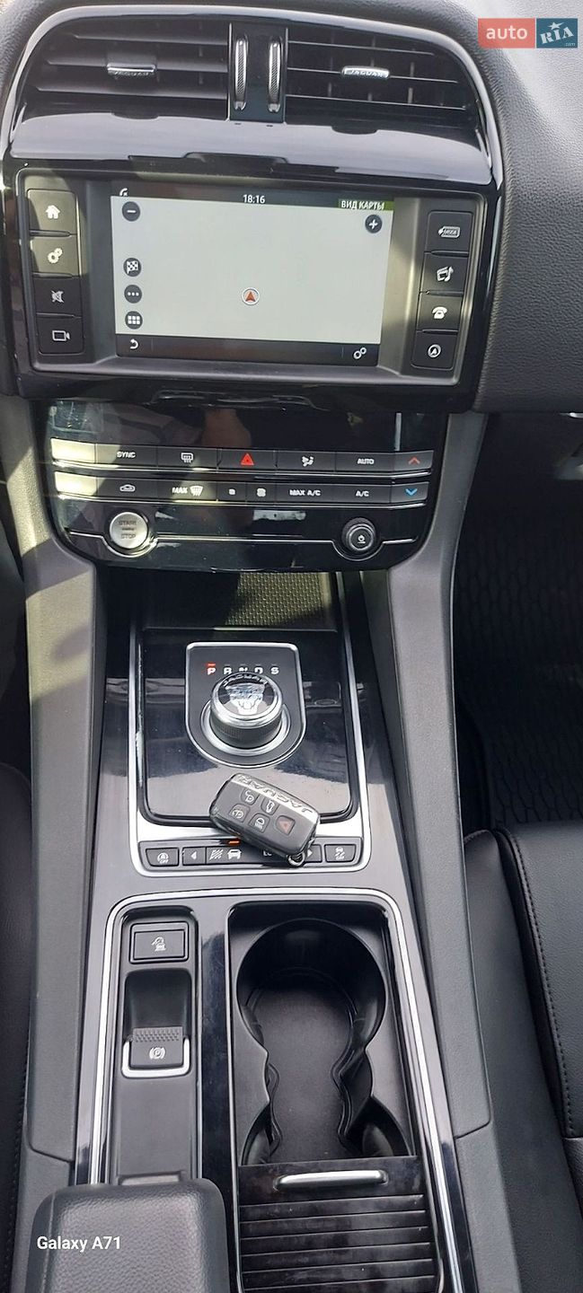 Jaguar F-Pace 2018 VIN SADCJ2FN4JA296200 фото оголошення 2 з 42
