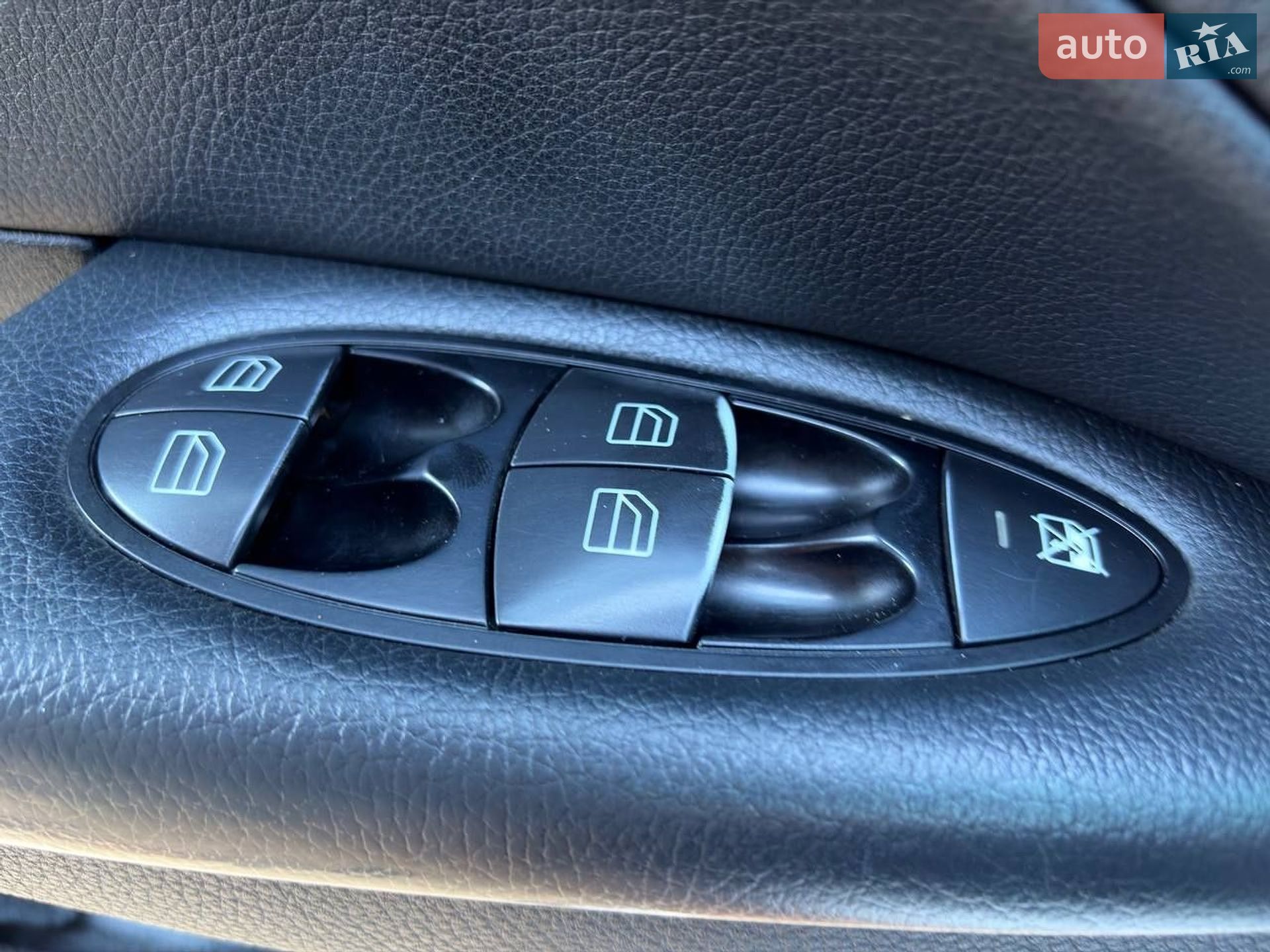 Mercedes-Benz E-Class 2007 VIN WDB2110541B094933 фото оголошення 9 з 21