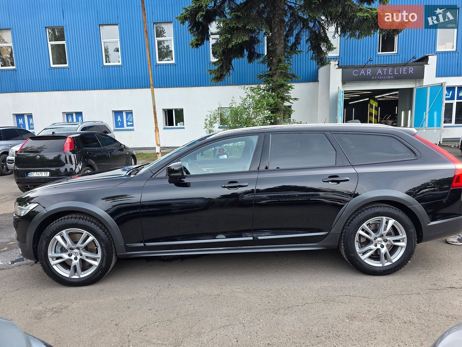 Volvo V90 Cross Country 2020 VIN YV1PZ68TCL1114387 фото оголошення 5 з 16