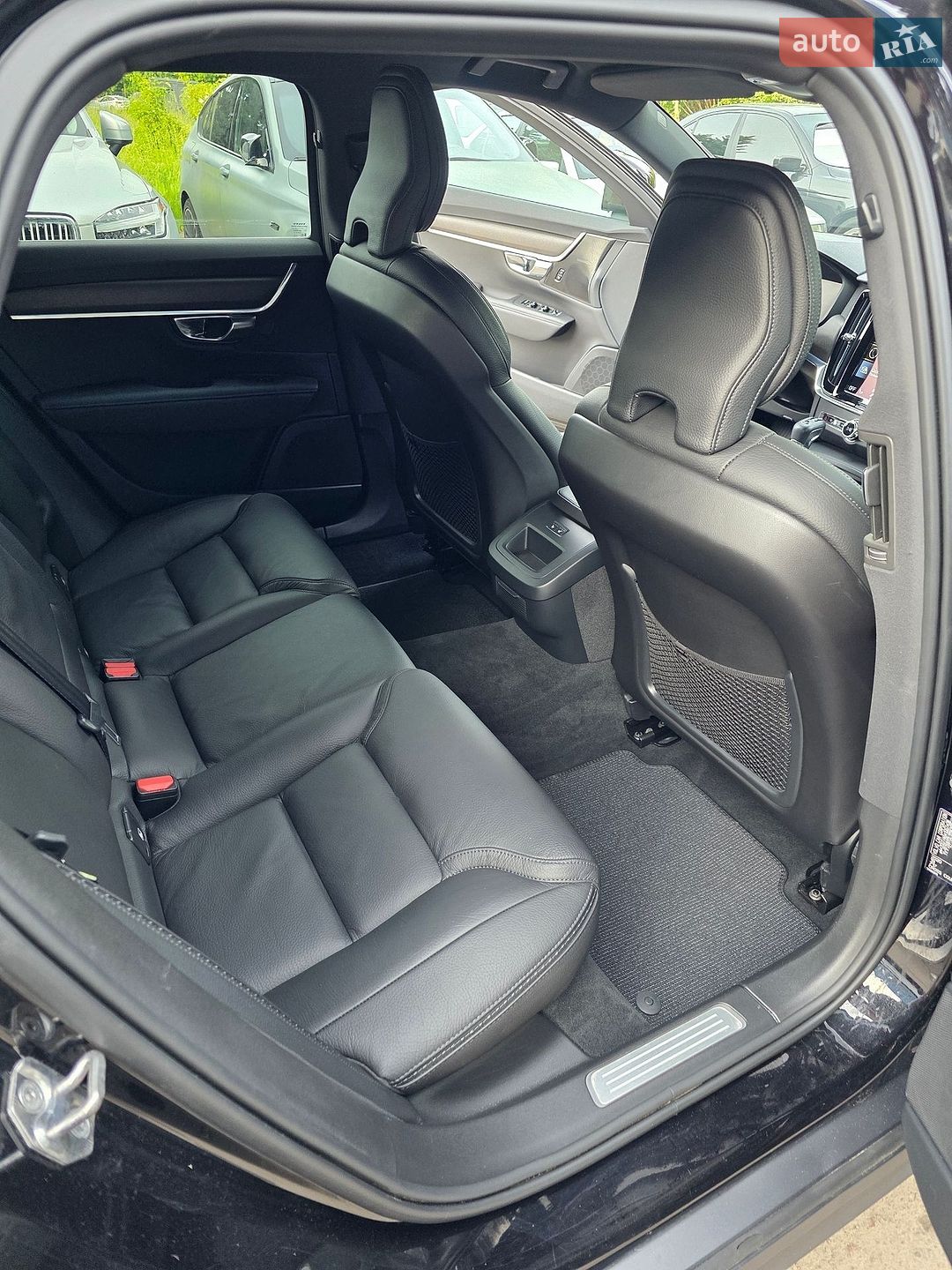Volvo V90 Cross Country 2020 VIN YV1PZ68TCL1114387 фото оголошення 9 з 16