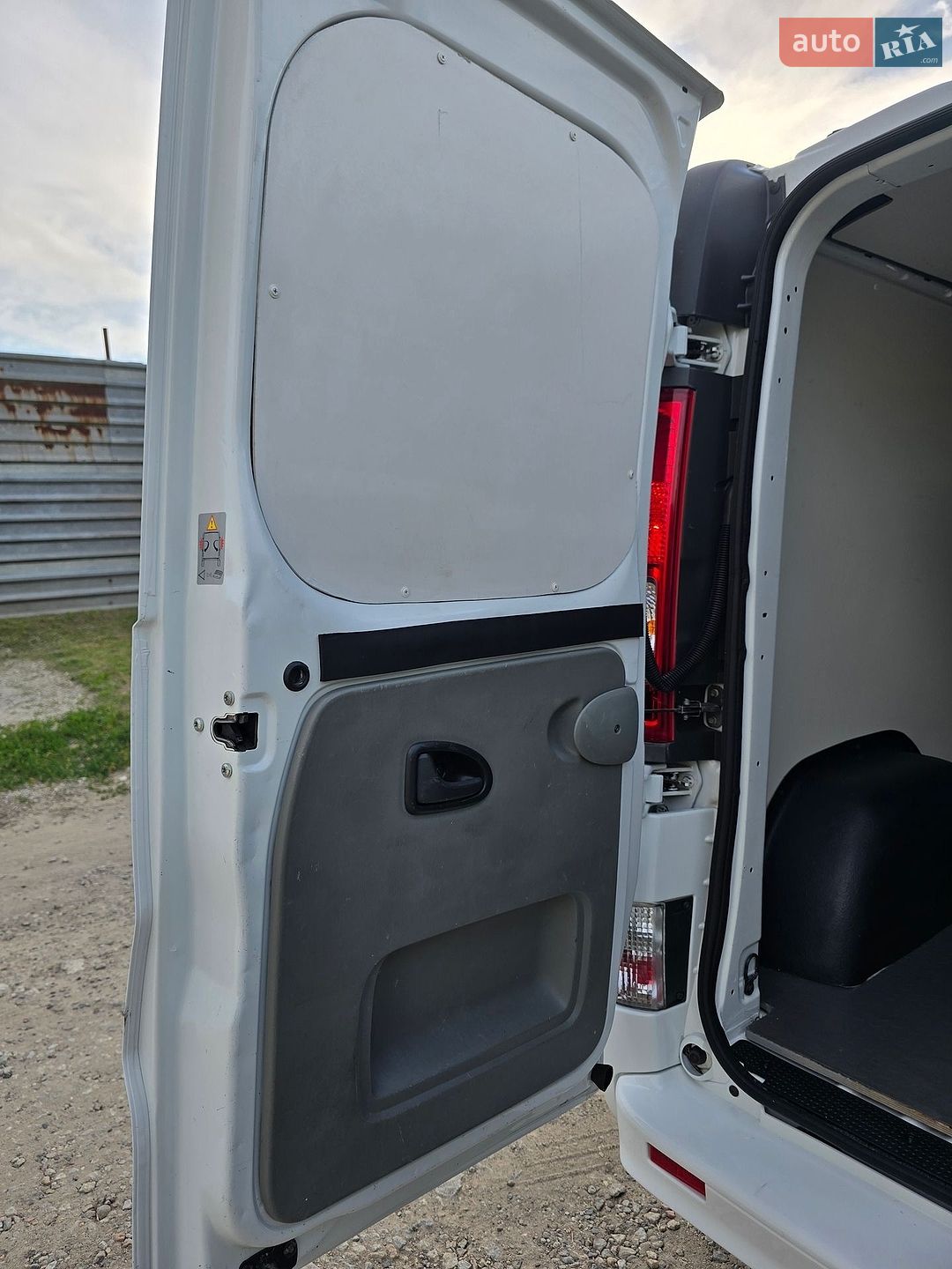 Nissan Primastar 2014 VIN VSKF4B1B8UY645984 фото оголошення 112 з 159