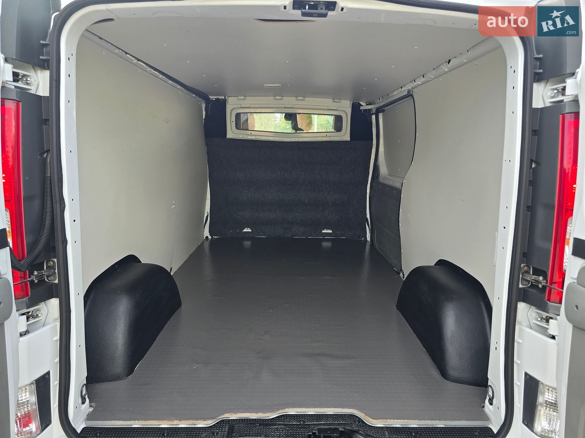 Nissan Primastar 2014 VIN VSKF4B1B8UY645984 фото оголошення 28 з 159