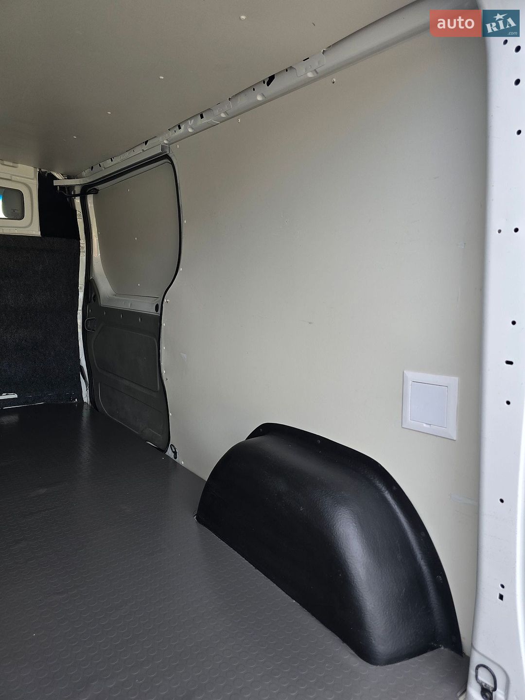 Nissan Primastar 2014 VIN VSKF4B1B8UY645984 фото оголошення 30 з 159