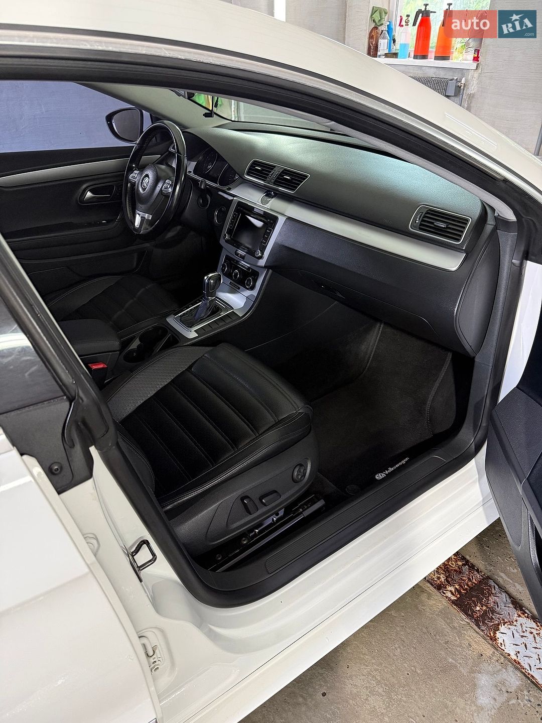 Volkswagen CC / Passat CC 2011 VIN WVWMN7AN2CE516096 фото оголошення 10 з 59