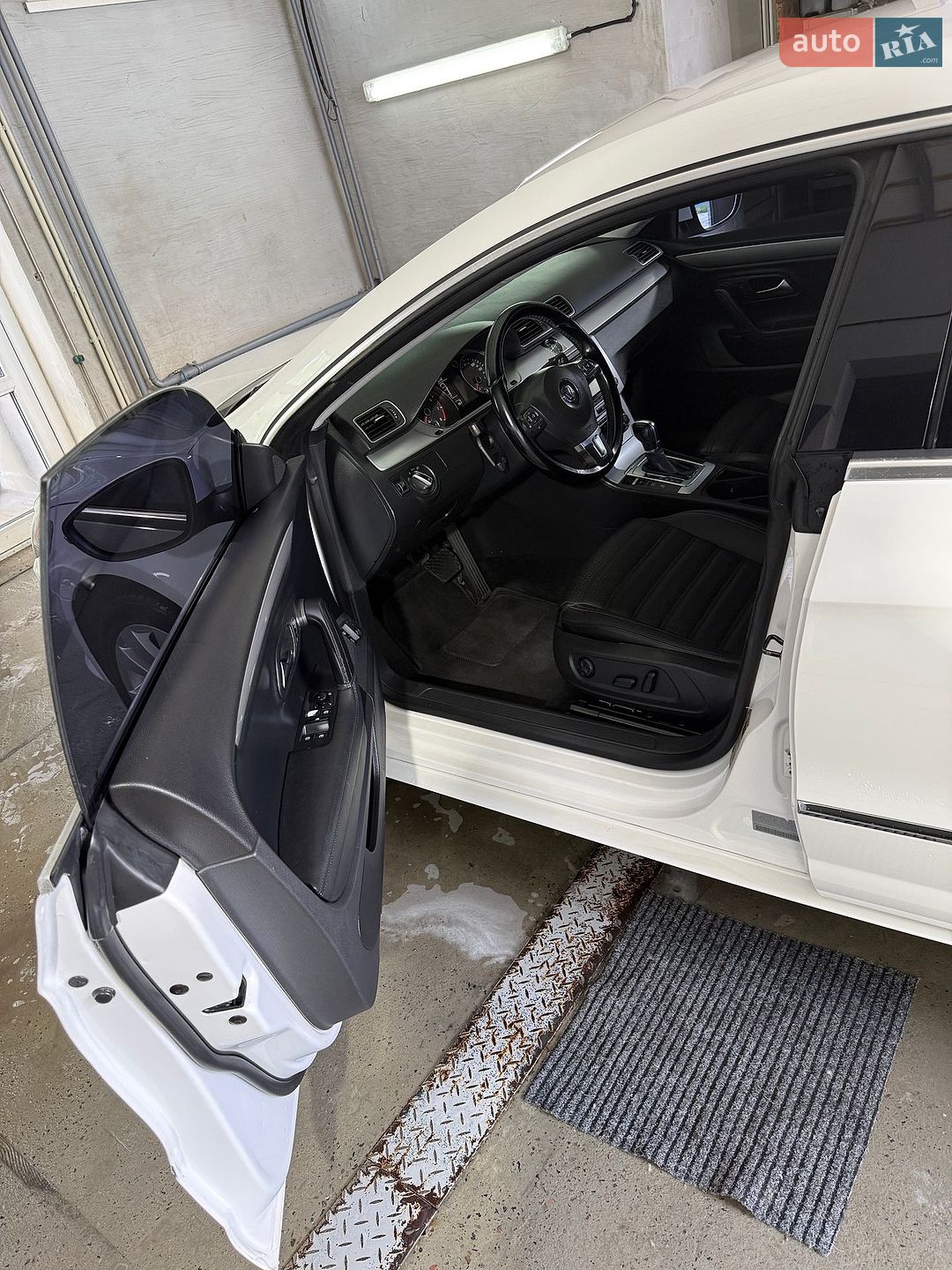 Volkswagen CC / Passat CC 2011 VIN WVWMN7AN2CE516096 фото оголошення 12 з 59
