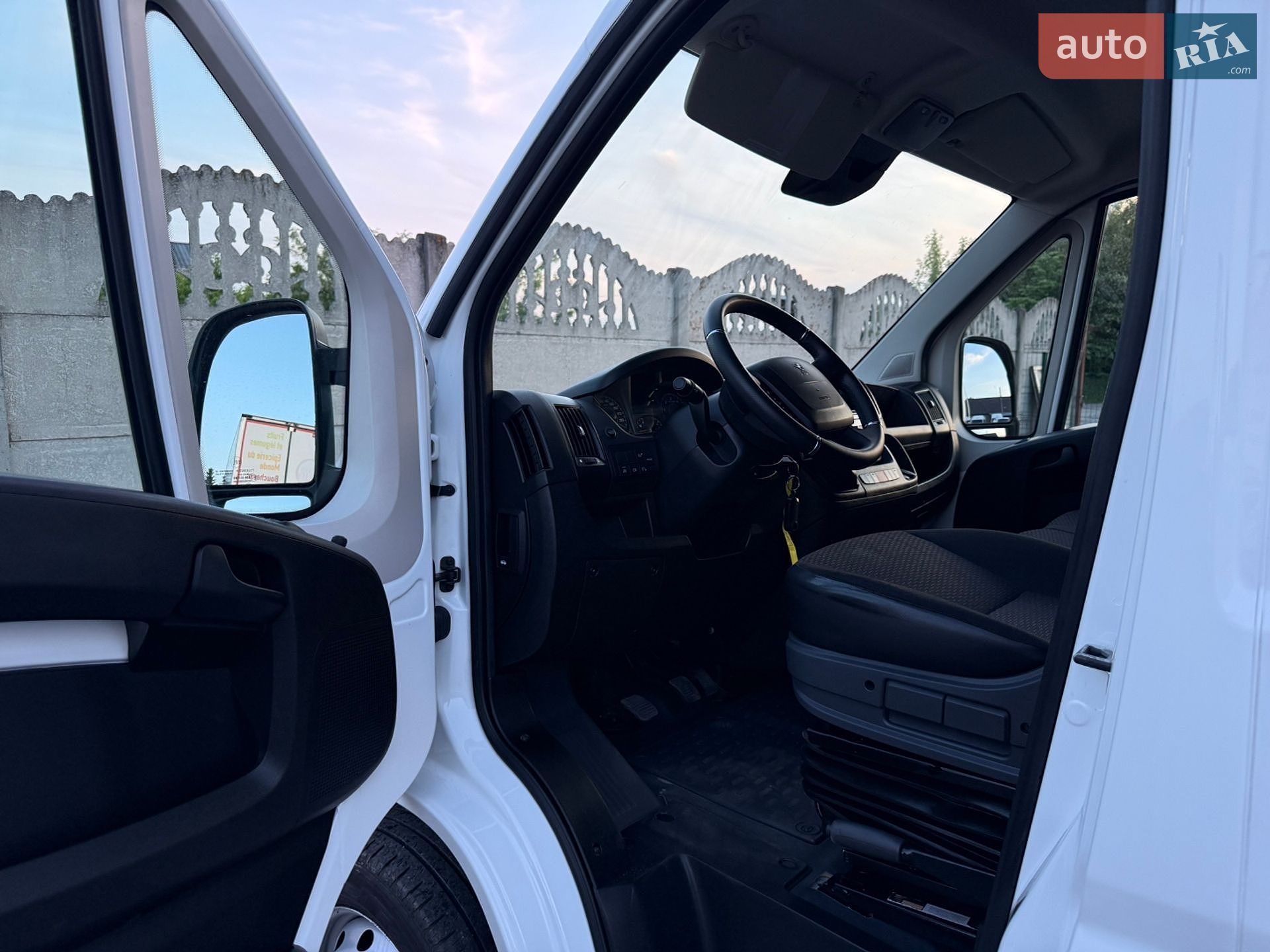 Peugeot Boxer 2021 VIN VF3YCBNFC12R86052 фото оголошення 11 з 57