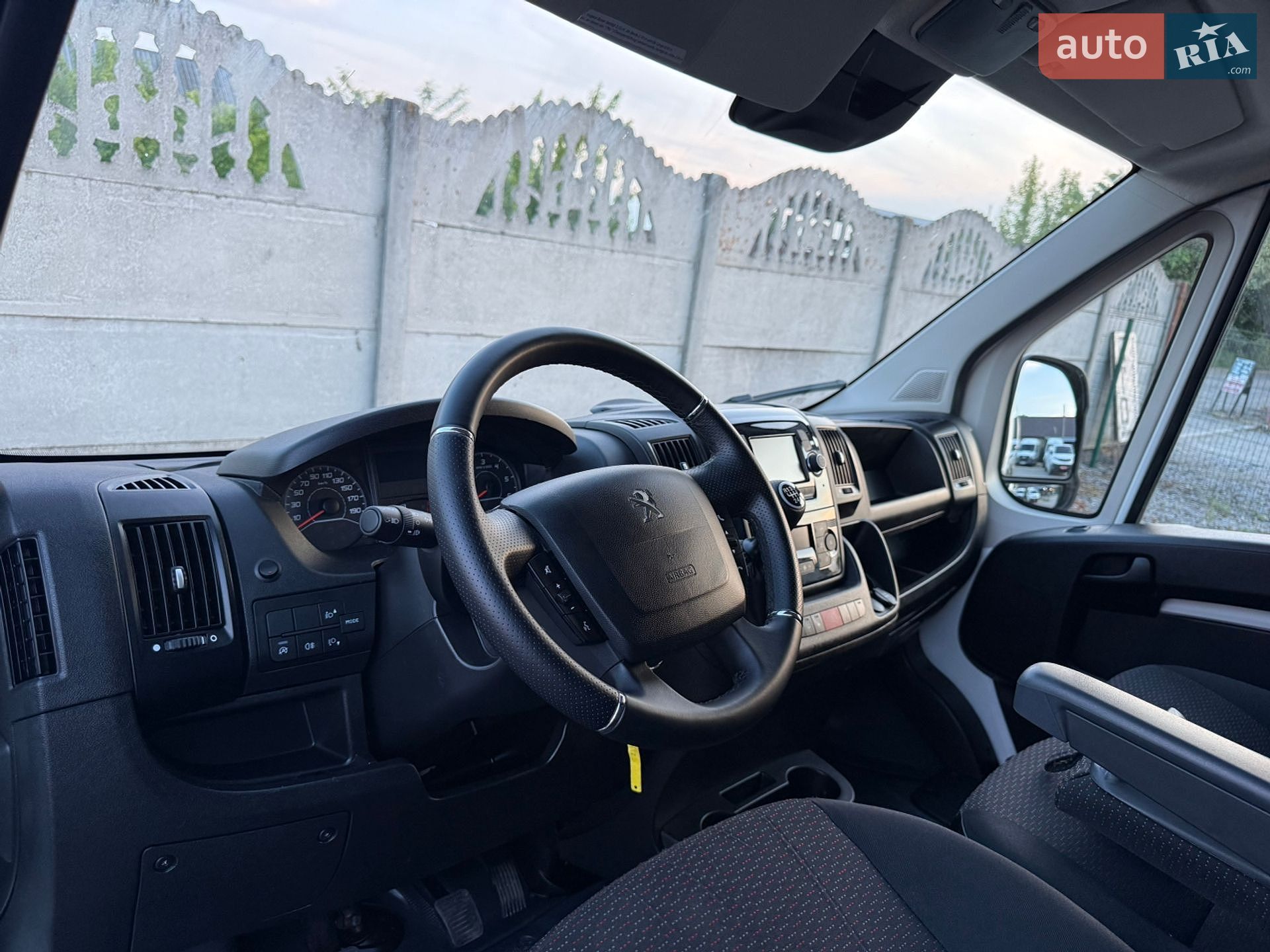 Peugeot Boxer 2021 VIN VF3YCBNFC12R86052 фото оголошення 14 з 57
