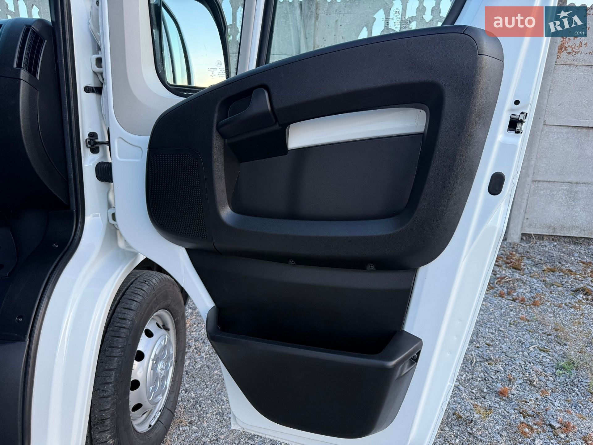 Peugeot Boxer 2021 VIN VF3YCBNFC12R86052 фото оголошення 28 з 57