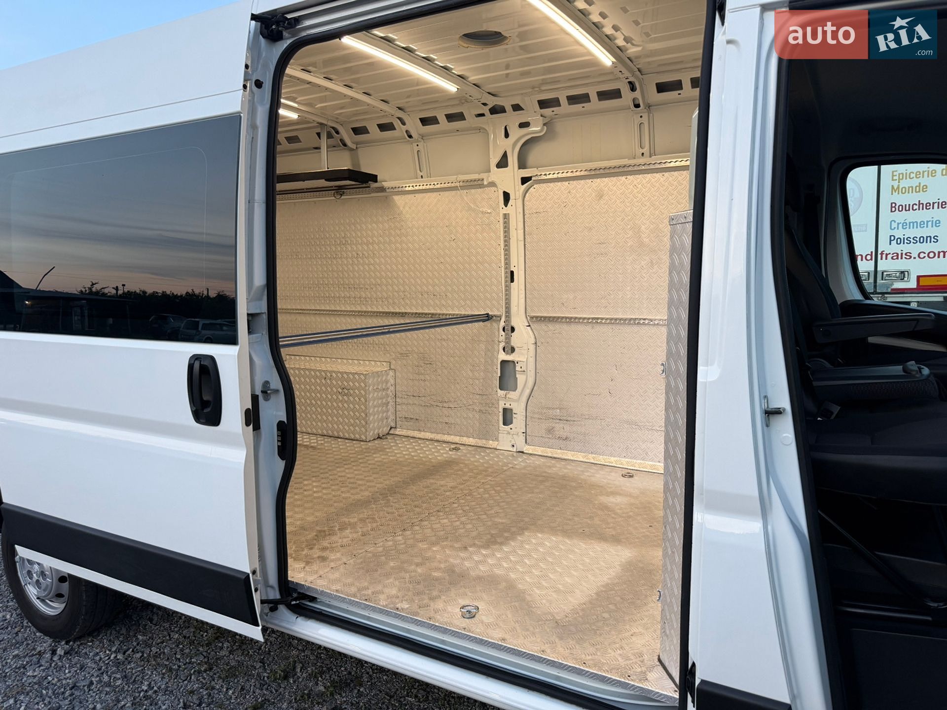 Peugeot Boxer 2021 VIN VF3YCBNFC12R86052 фото оголошення 38 з 57